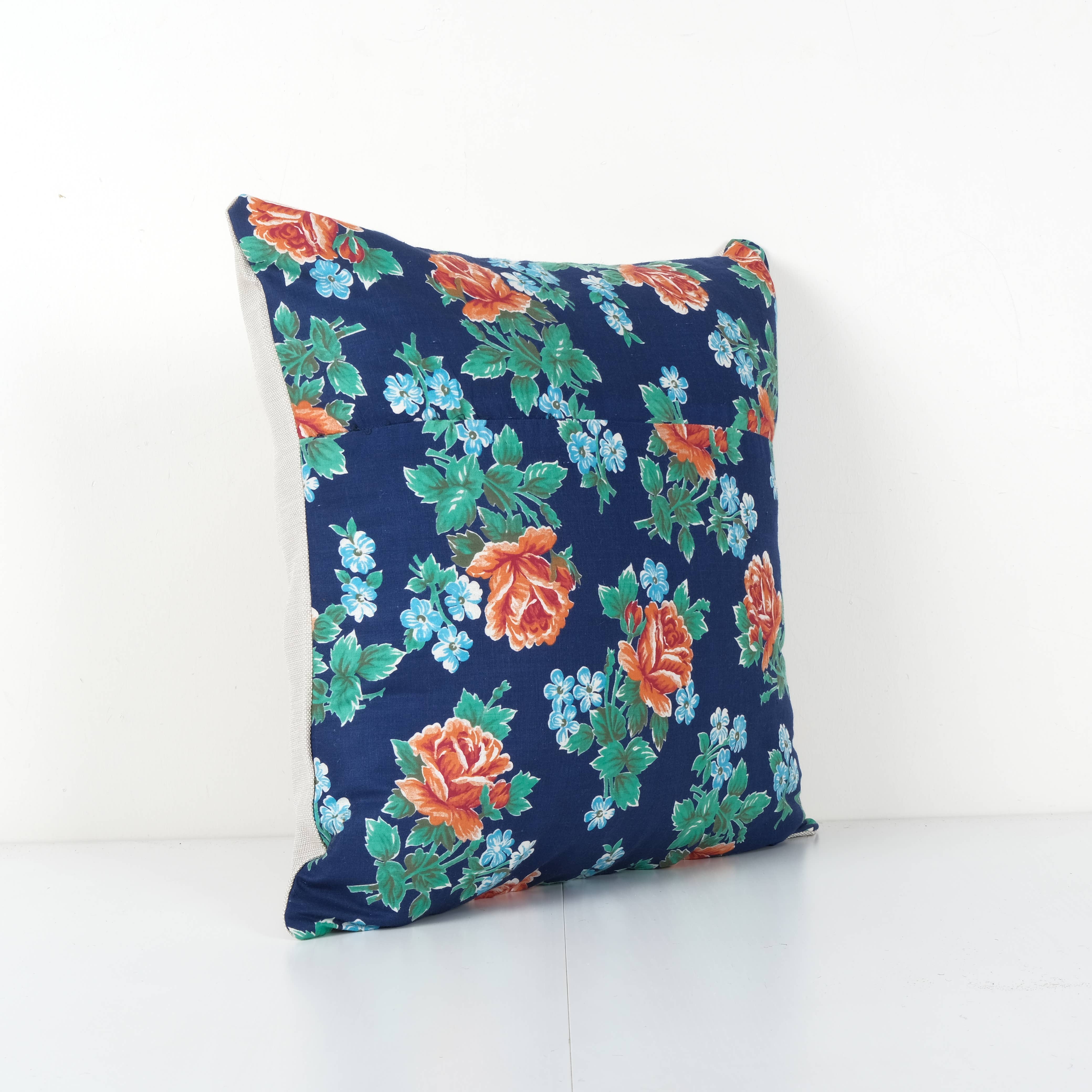 Uzbek Roller Printed Pillow Cover | 18'' x 18''