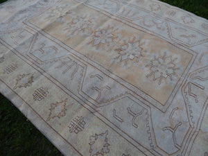 Vintage Oushak Rug 6'5'' x 8'10''