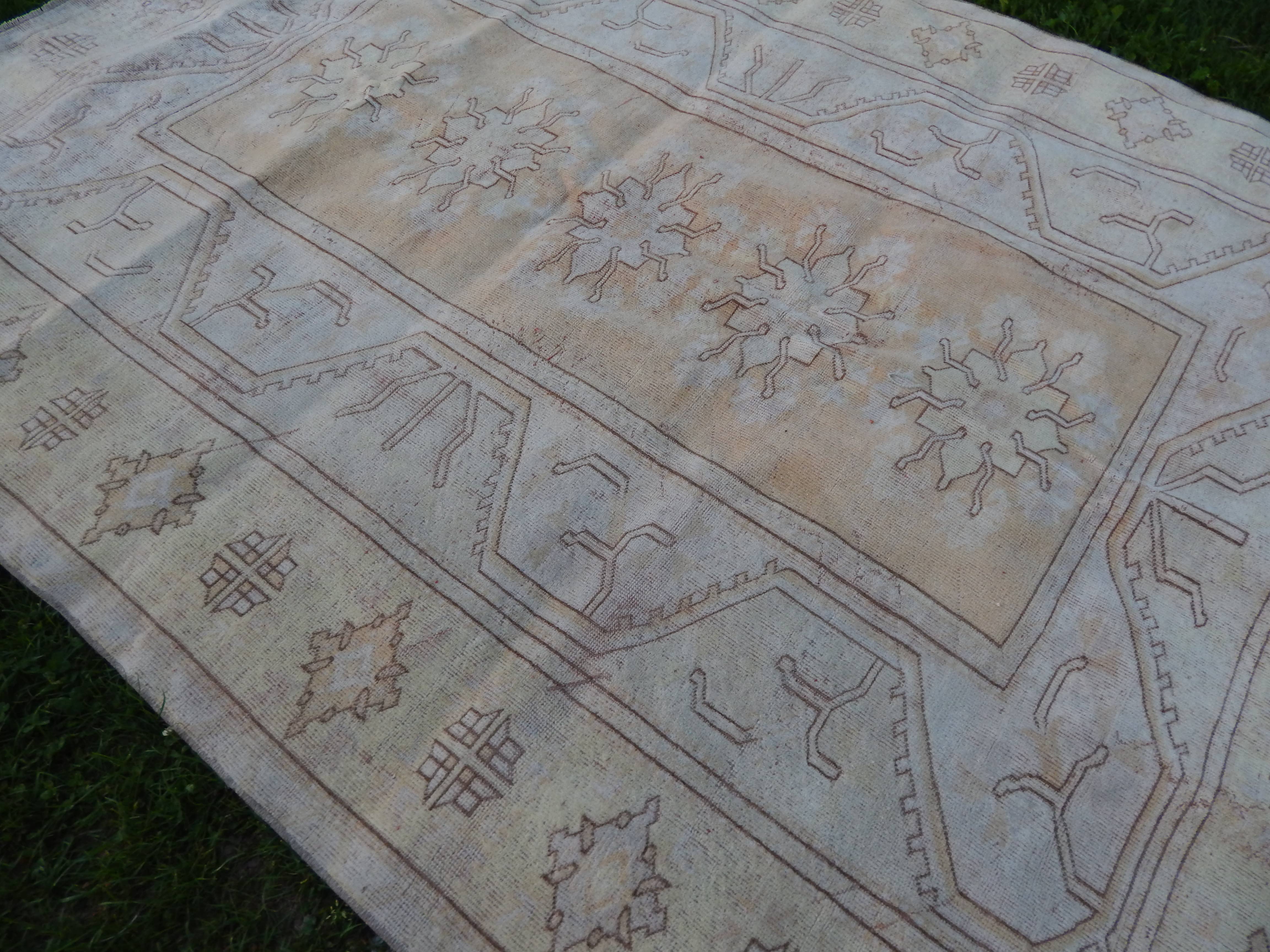 Vintage Oushak Rug 6'5'' x 8'10''