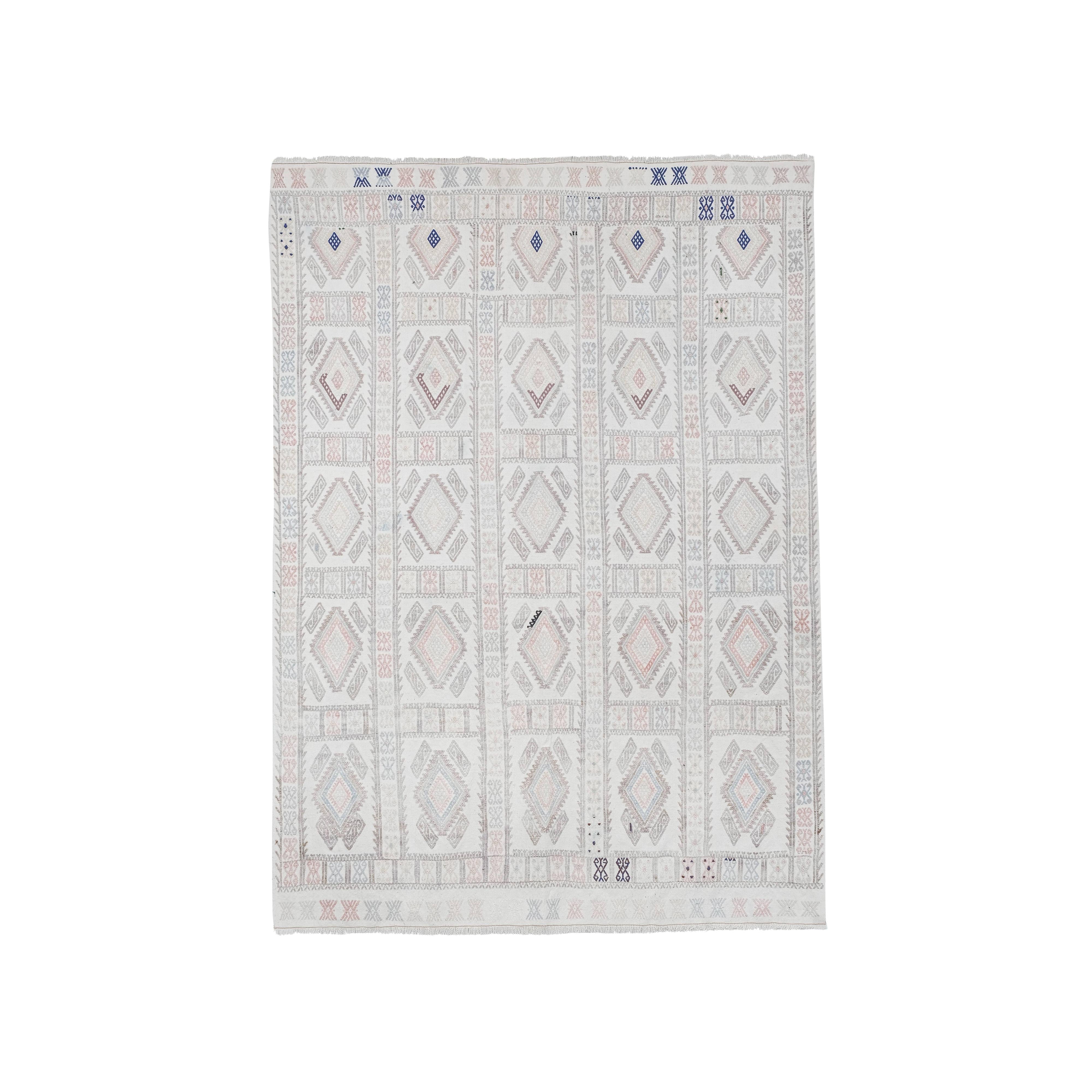 Vintage Turkish Kilim Rug 4'1'' x 7'1''