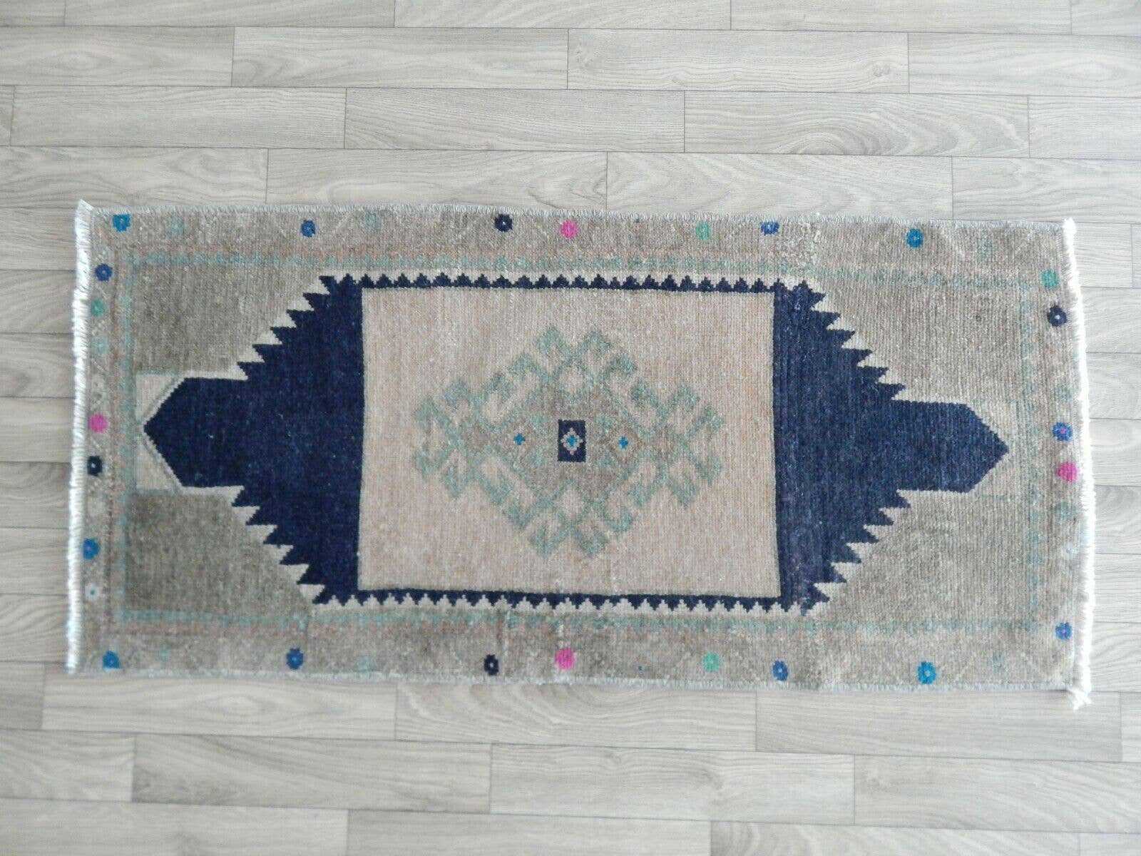 Vintage Oushak Rug 17'' x 37''