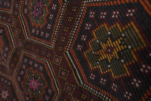 Vintage Turkish Kilim Rug 5'7'' x 9'7''
