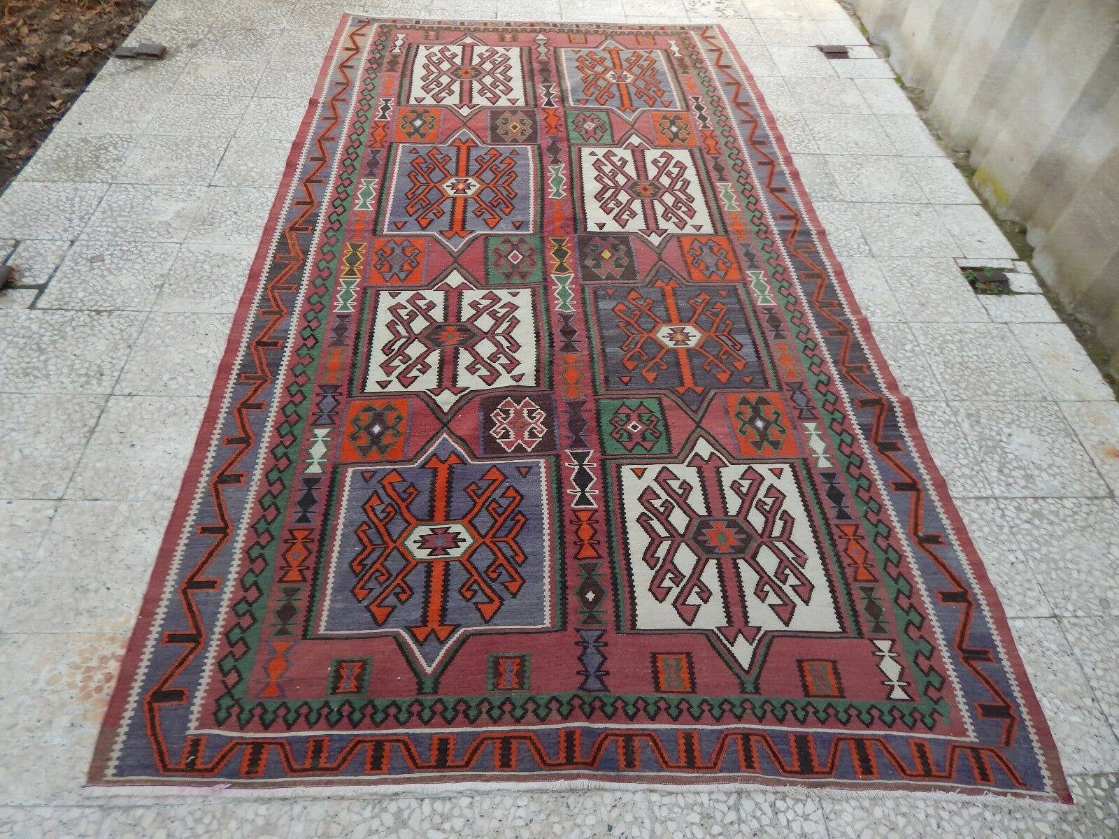 Vintage Caucasian Kilim Rug 5'9'' x 10'6''