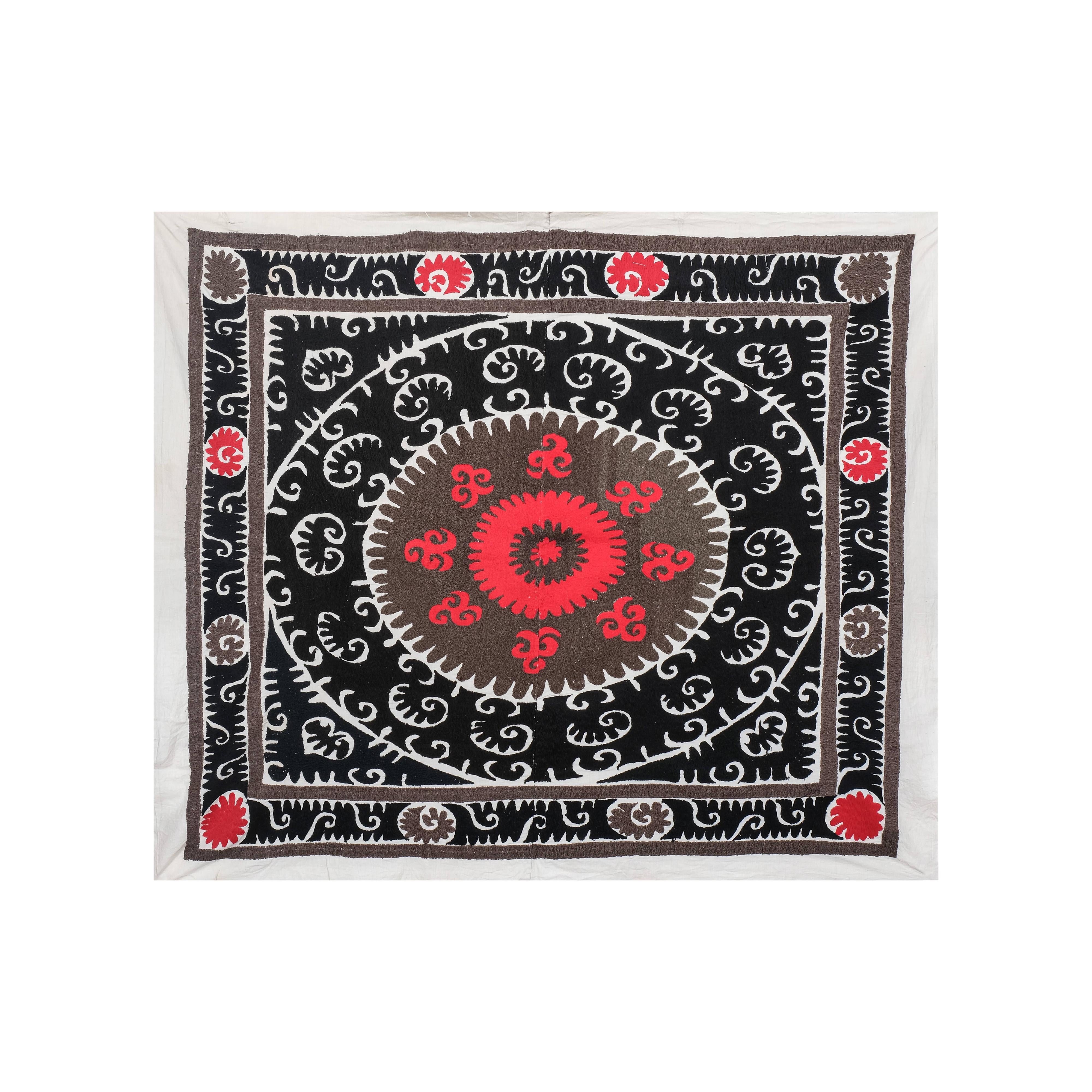 Suzani Wall Hanging & Bedspread | 4'8'' x 5'