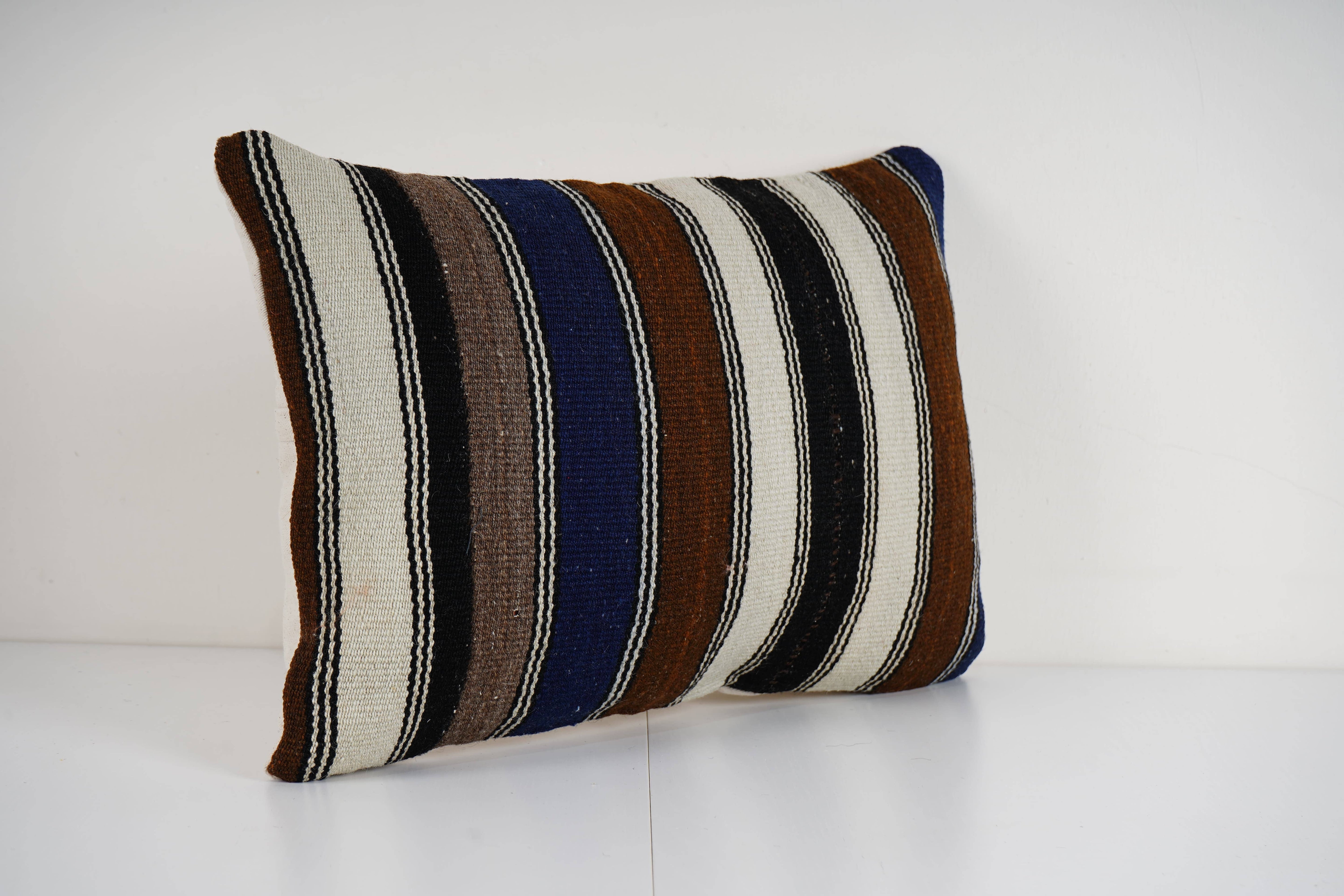 Kilim Pillow Cover | 14'' x 20''