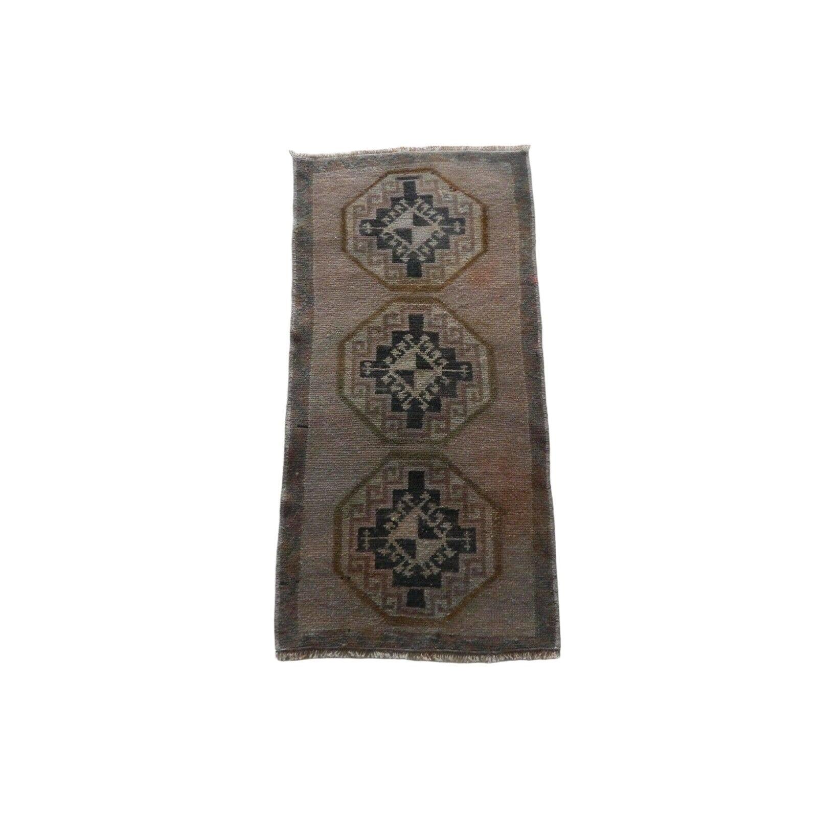 Vintage Turkish Konya Rug 17'' x 35''