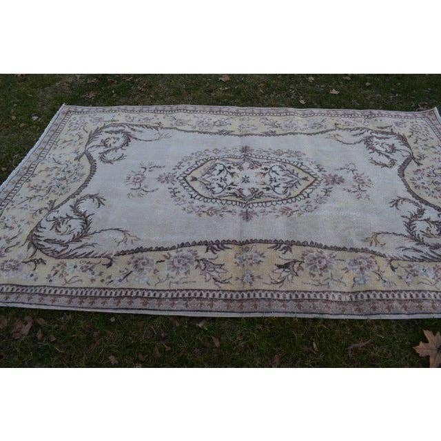Vintage Turkish Rug 5'6'' x 9'