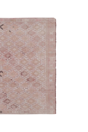 Vintage Turkish Kilim Rug 5'1'' x 8'2''