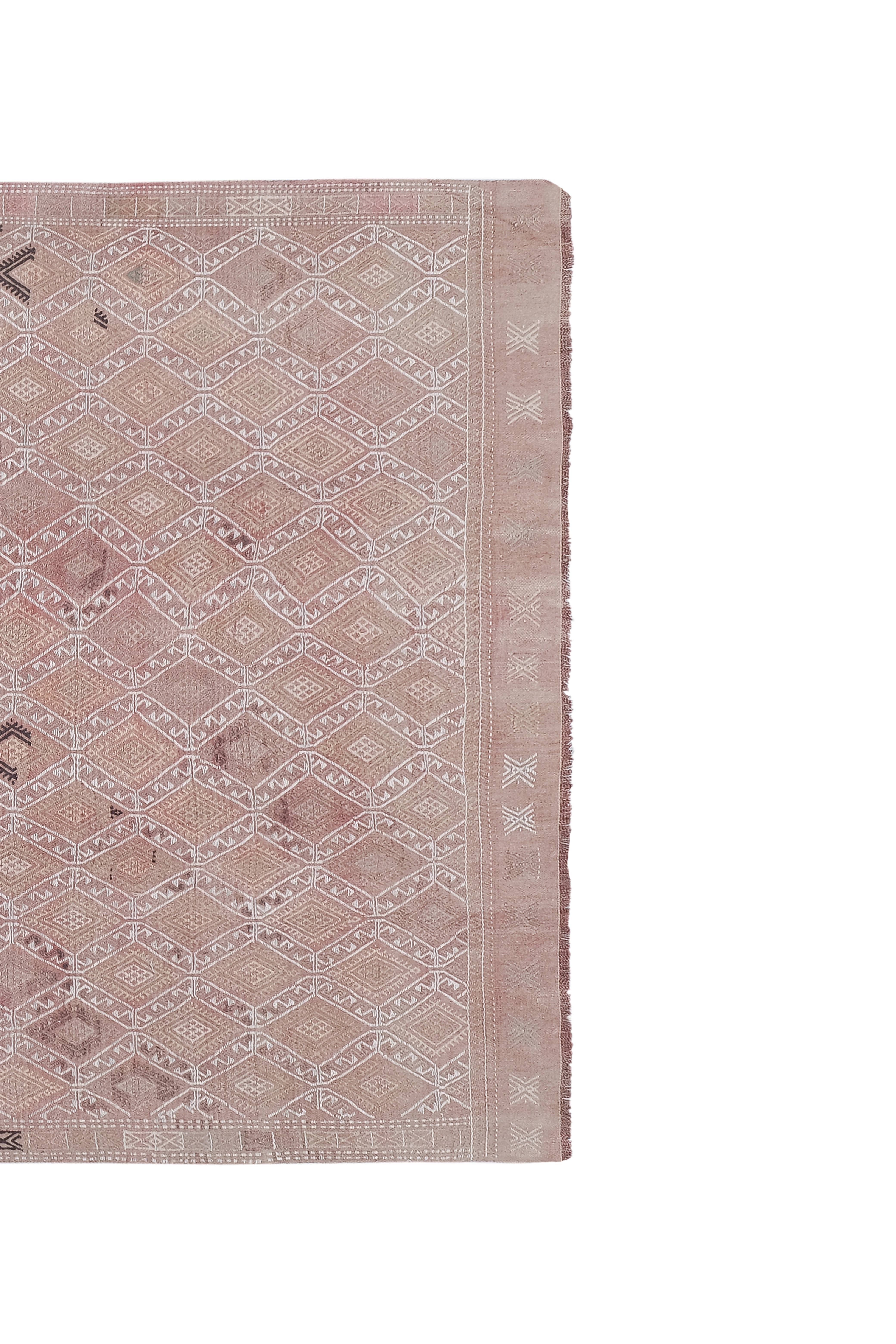 Vintage Turkish Kilim Rug 5'1'' x 8'2''