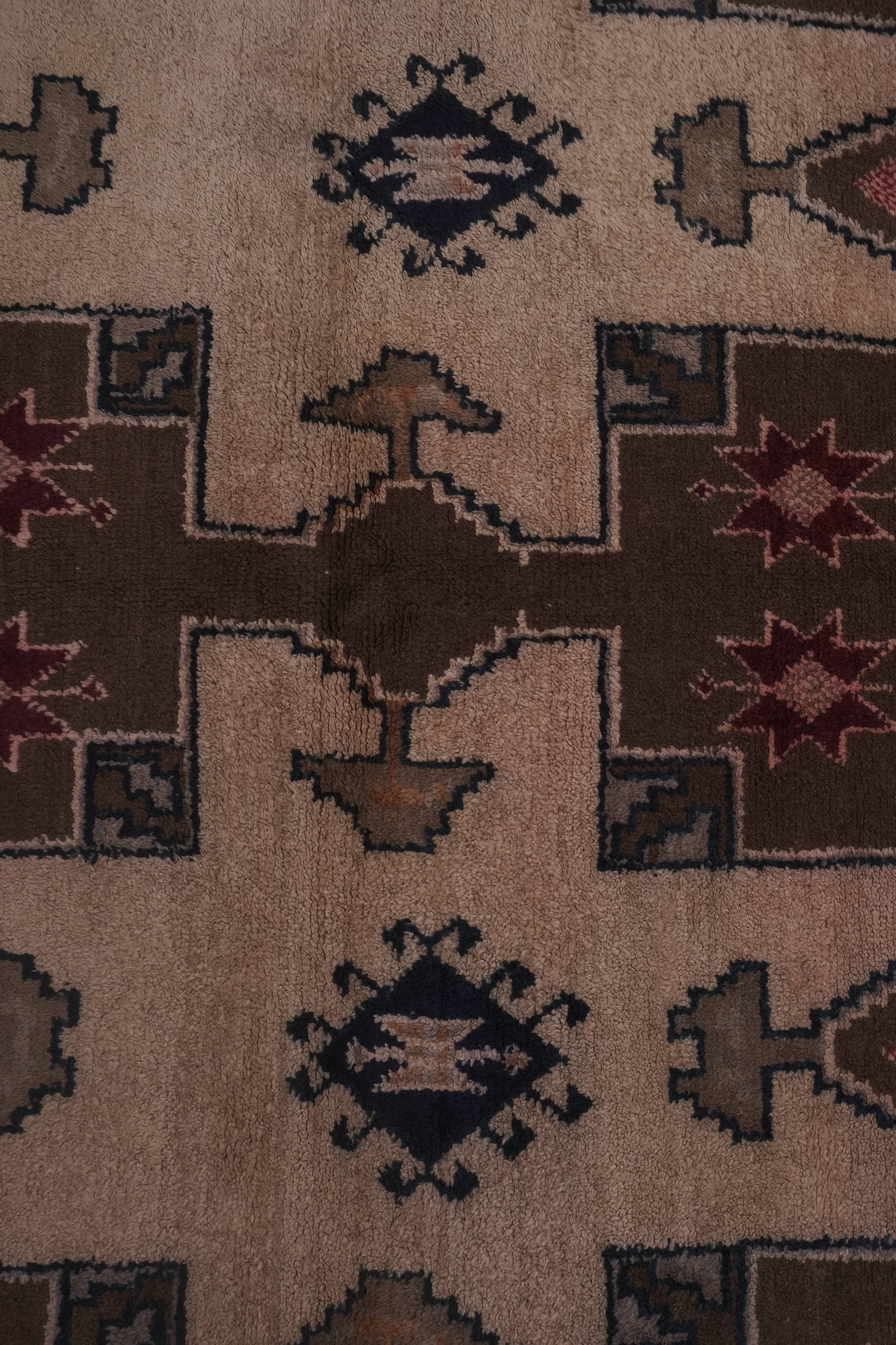 Vintage Turkish Karapinar Rug 4'6'' x 8'