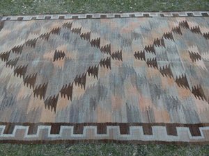 Vintage Turkish Kilim Rug 4'8'' x 9'4''