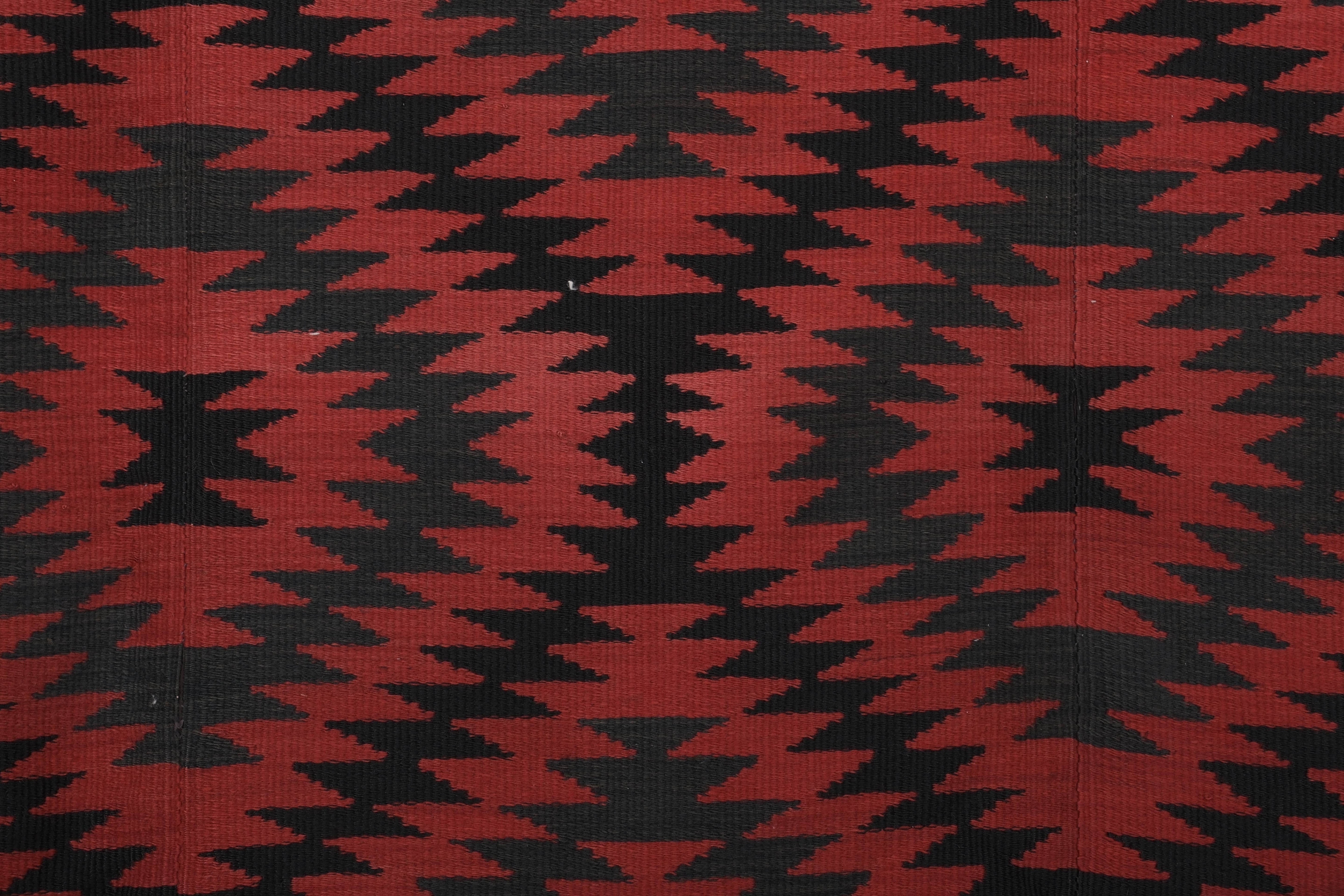 Vintage Turkish Kilim Rug 5'1'' x 6'9''