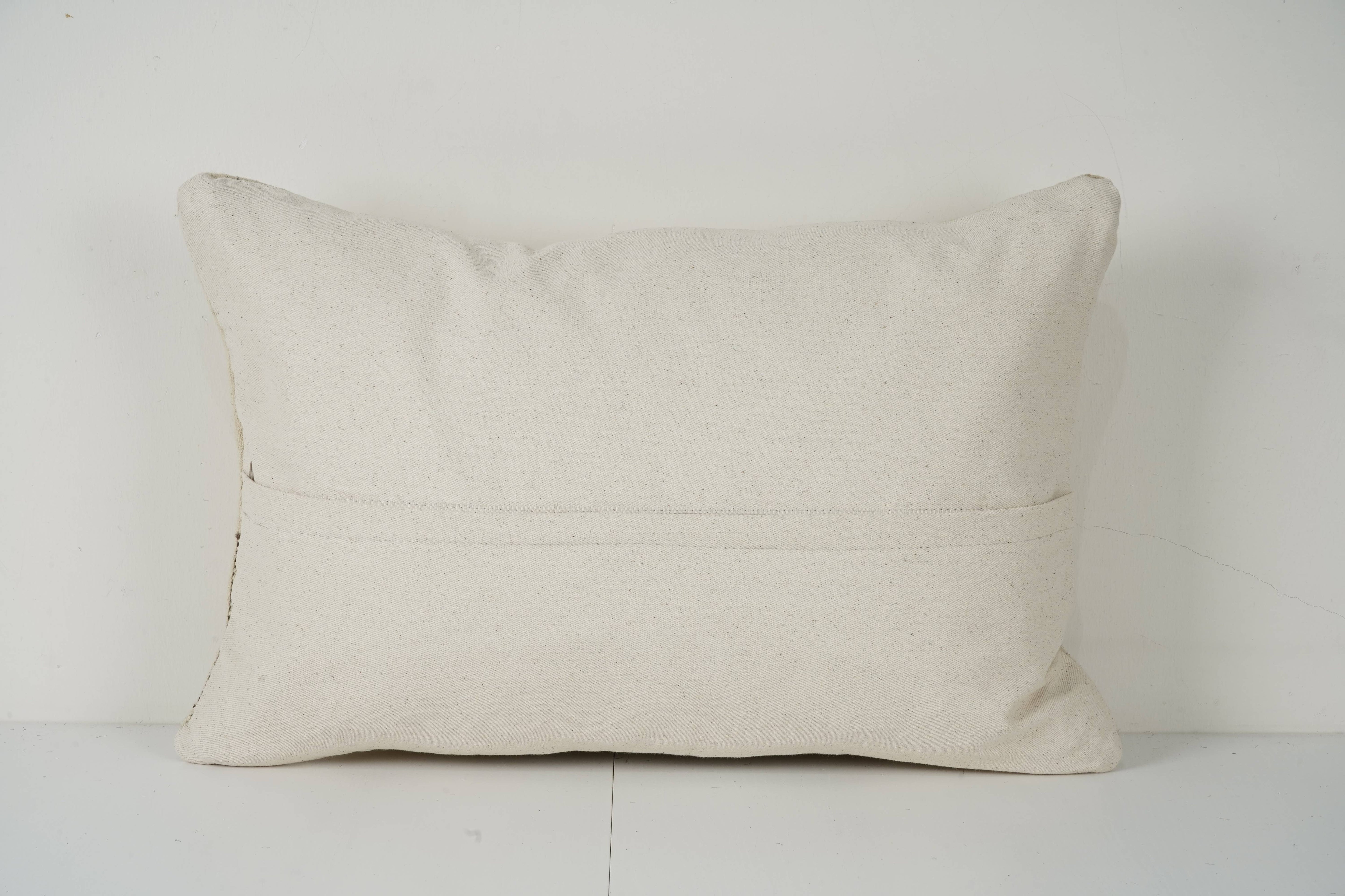 Kilim Pillow Cover | 16'' x 24''
