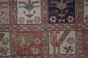 Vintage Turkish Soumac Kilim Rug 4'1'' x 5'8''