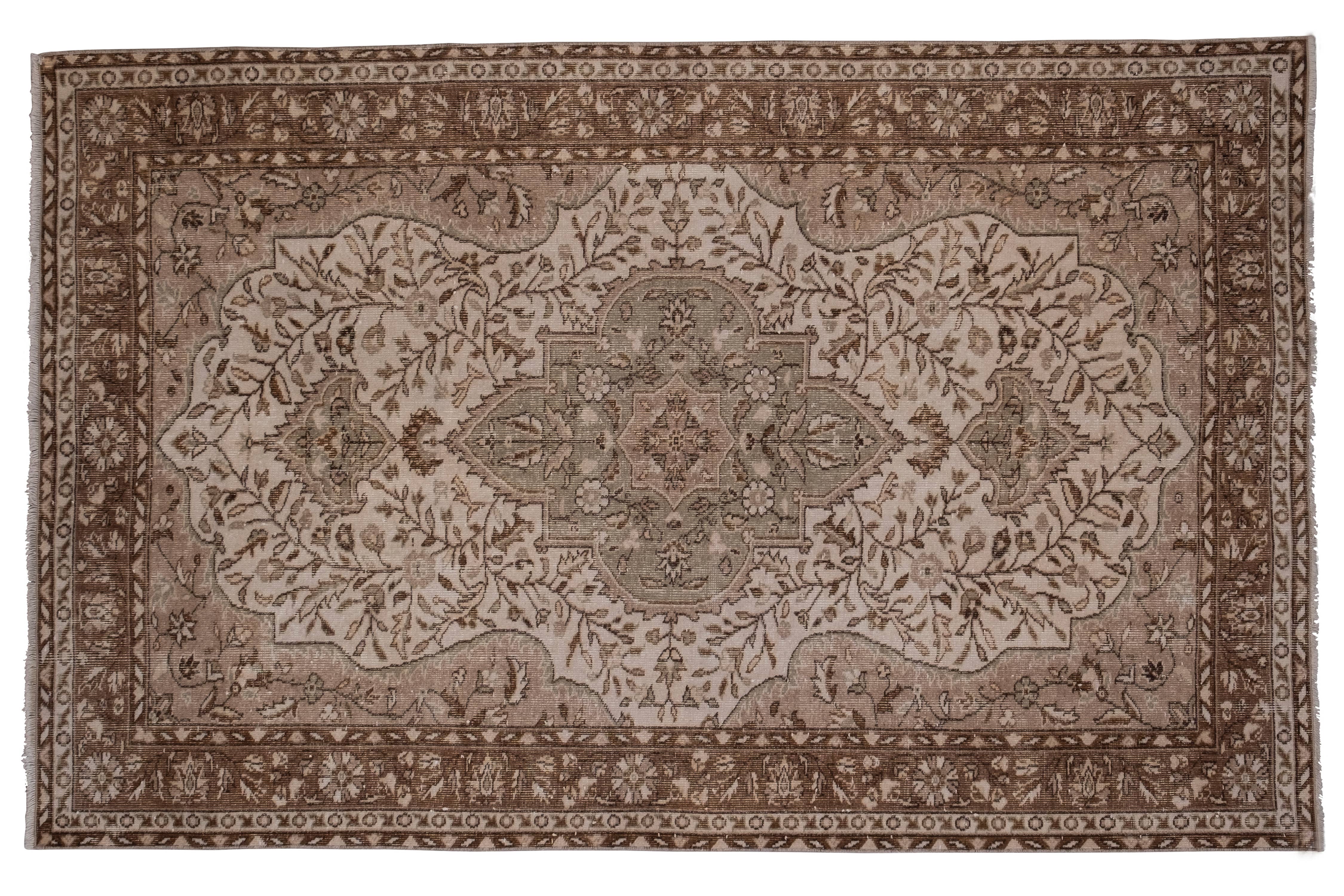Vintage Turkish Rug 5'5'' x 8'6''