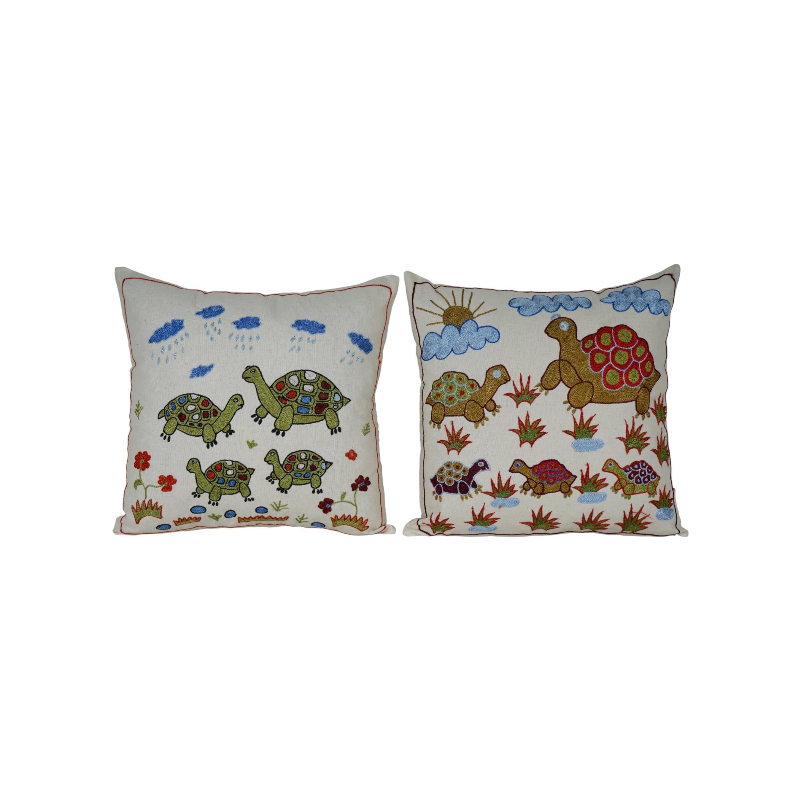 Turtle Suzani Pillow Cover | 18'' x 19''