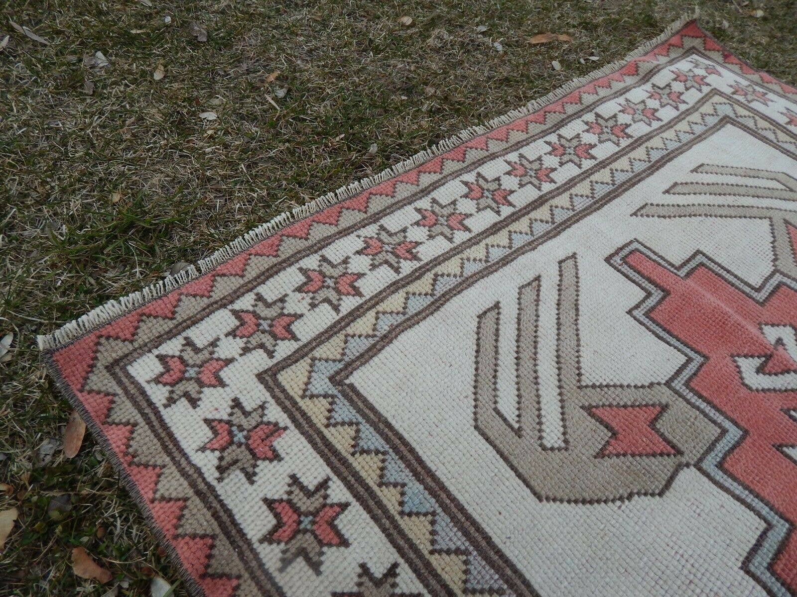 Vintage Kilim Rug 3'10'' x 4'
