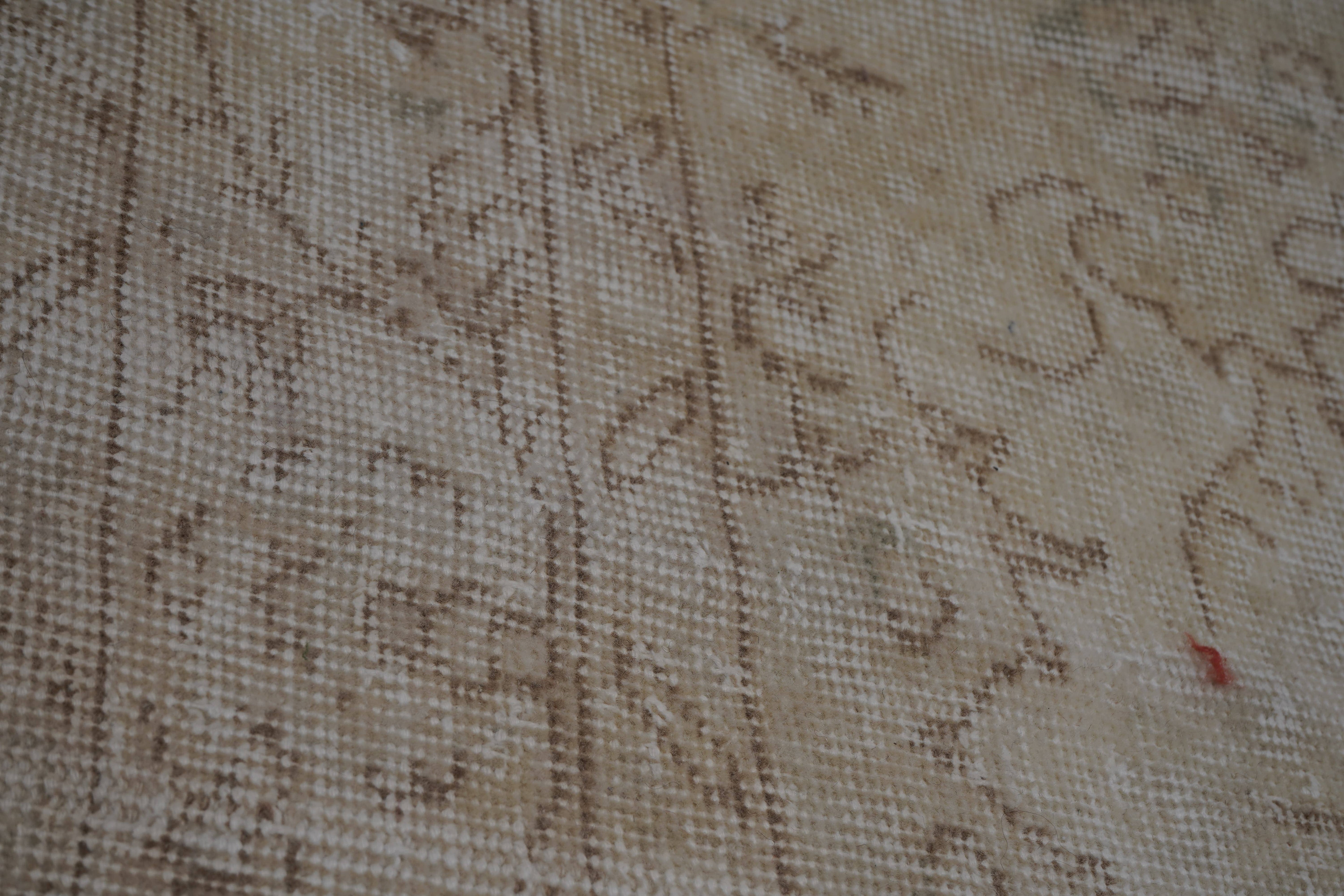 Vintage Turkish Rug 4'7'' x 8'7''