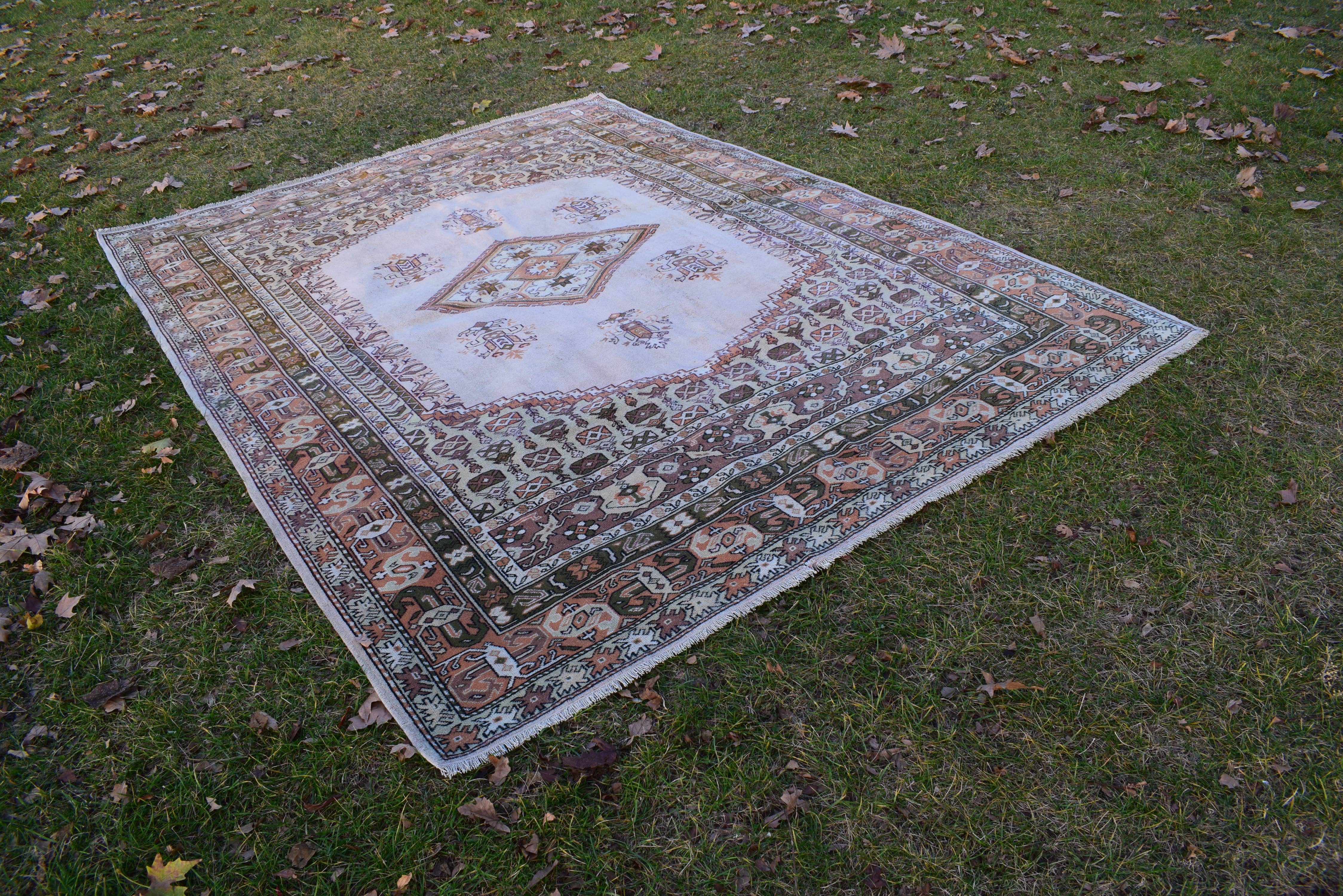 Vintage Oushak Rug 6'8'' x 9'4''