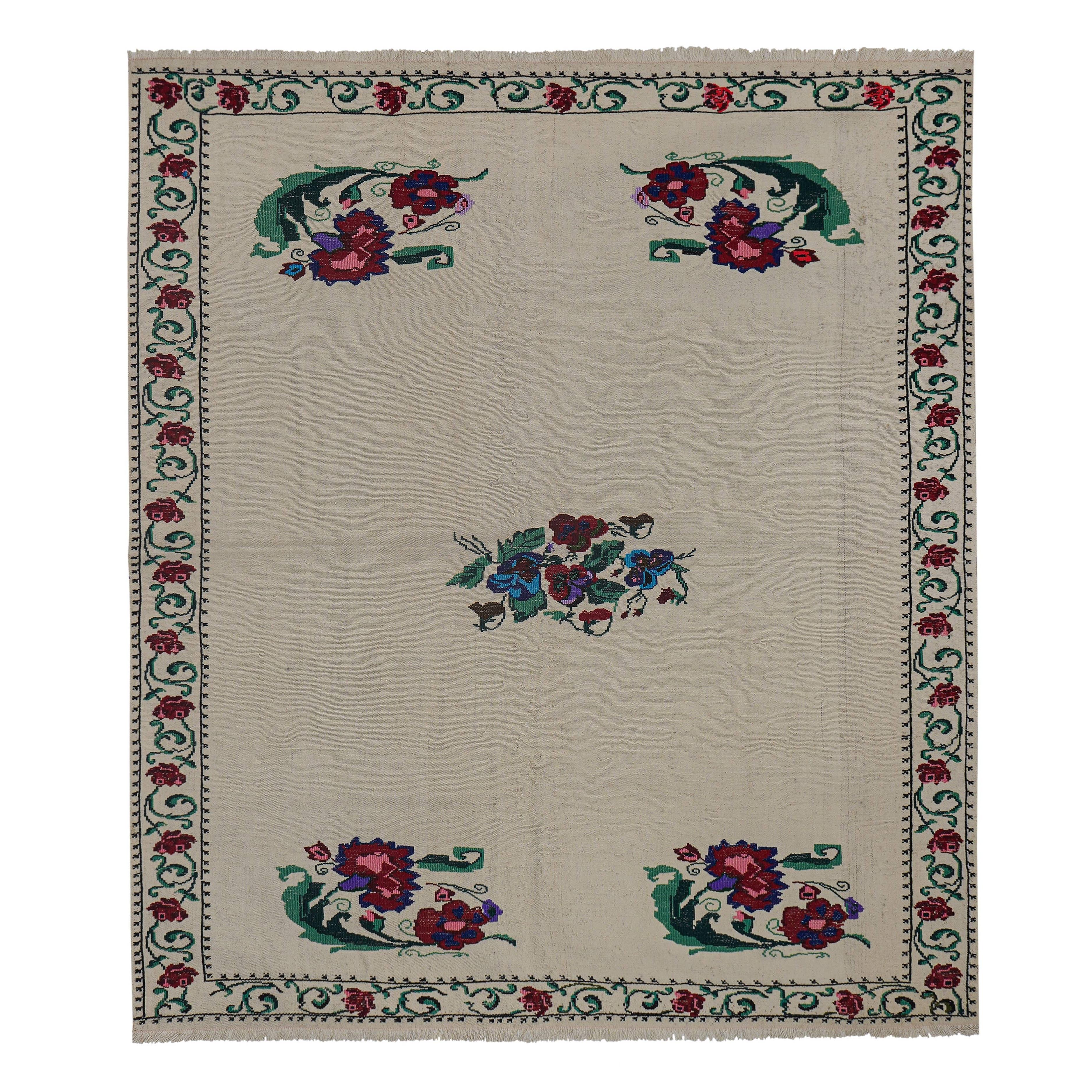 Vintage Turkish Kilim Rug 5'5'' x 6'5''