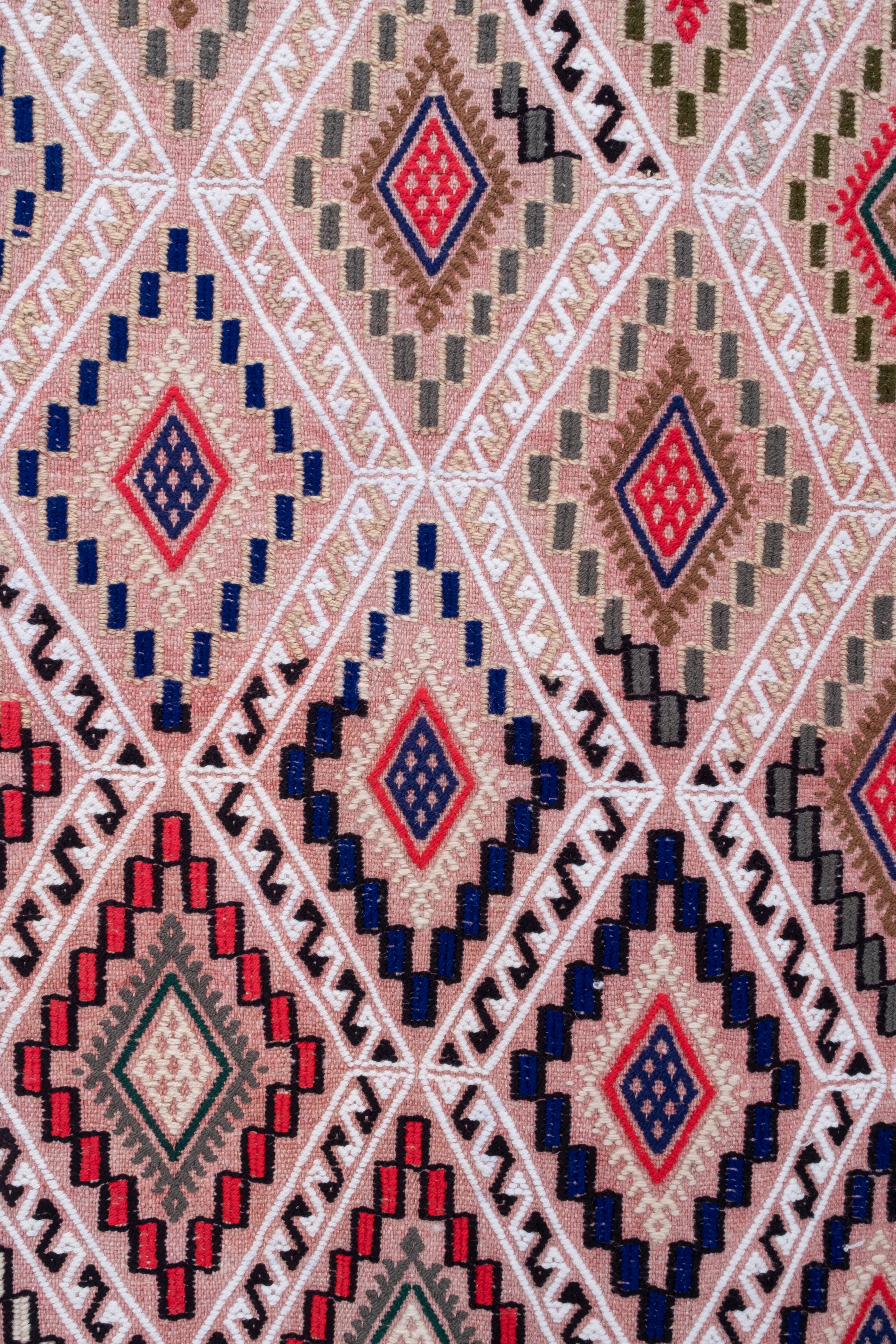 Vintage Turkish Kilim Rug 5'10'' x 9'7''