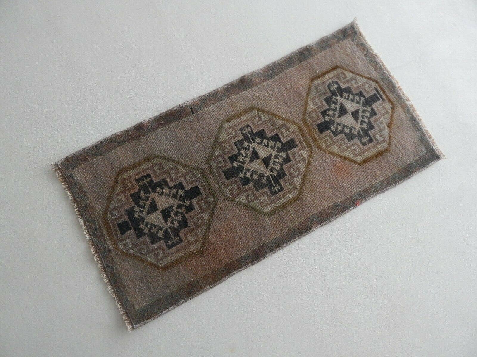 Vintage Turkish Konya Rug 17'' x 35''
