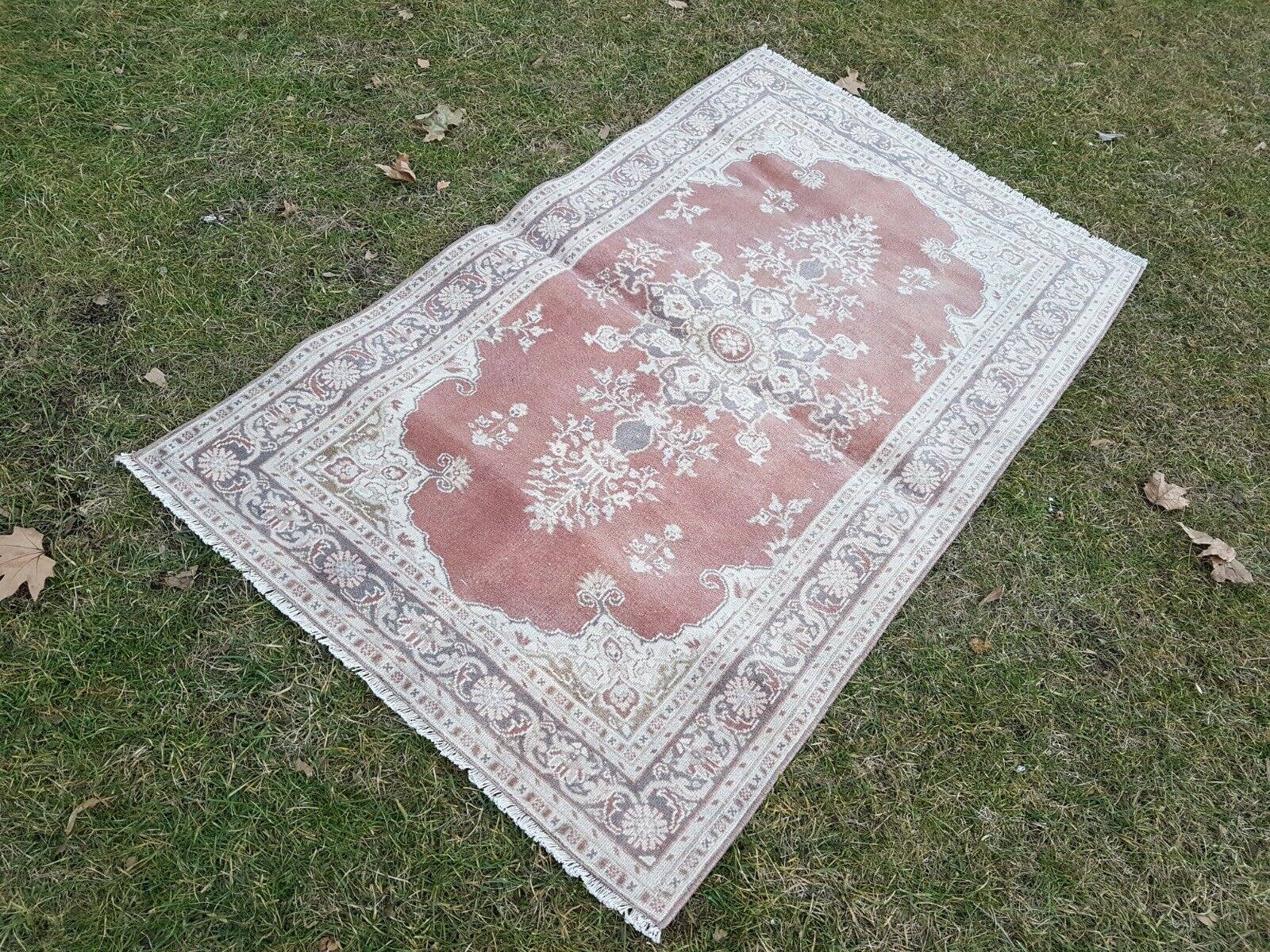 Vintage Turkish Rug 3'1'' x 5'1''