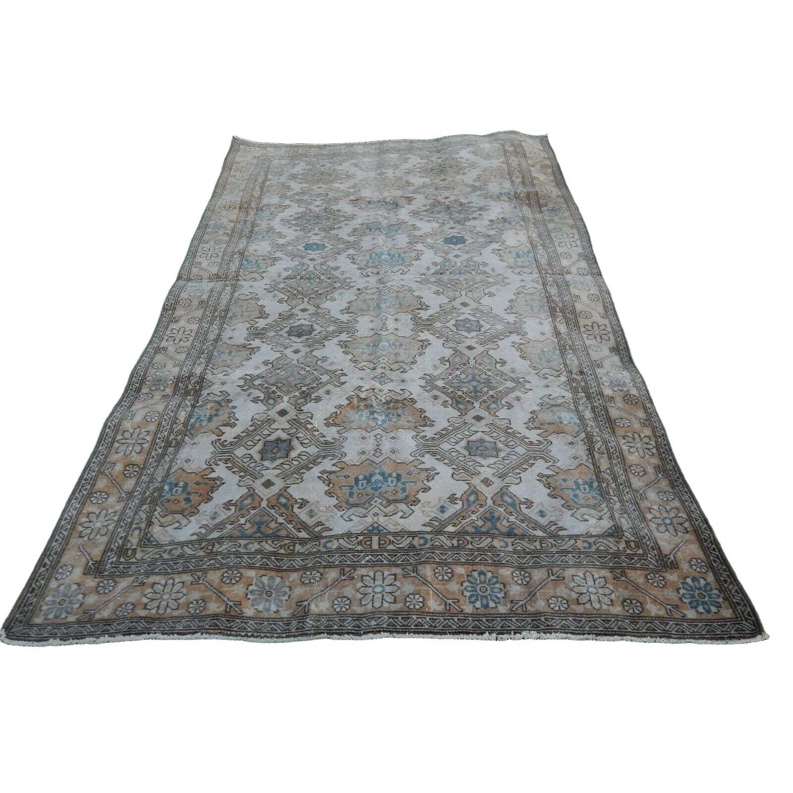 Vintage Turkish Rug 4'9'' x 8'10''