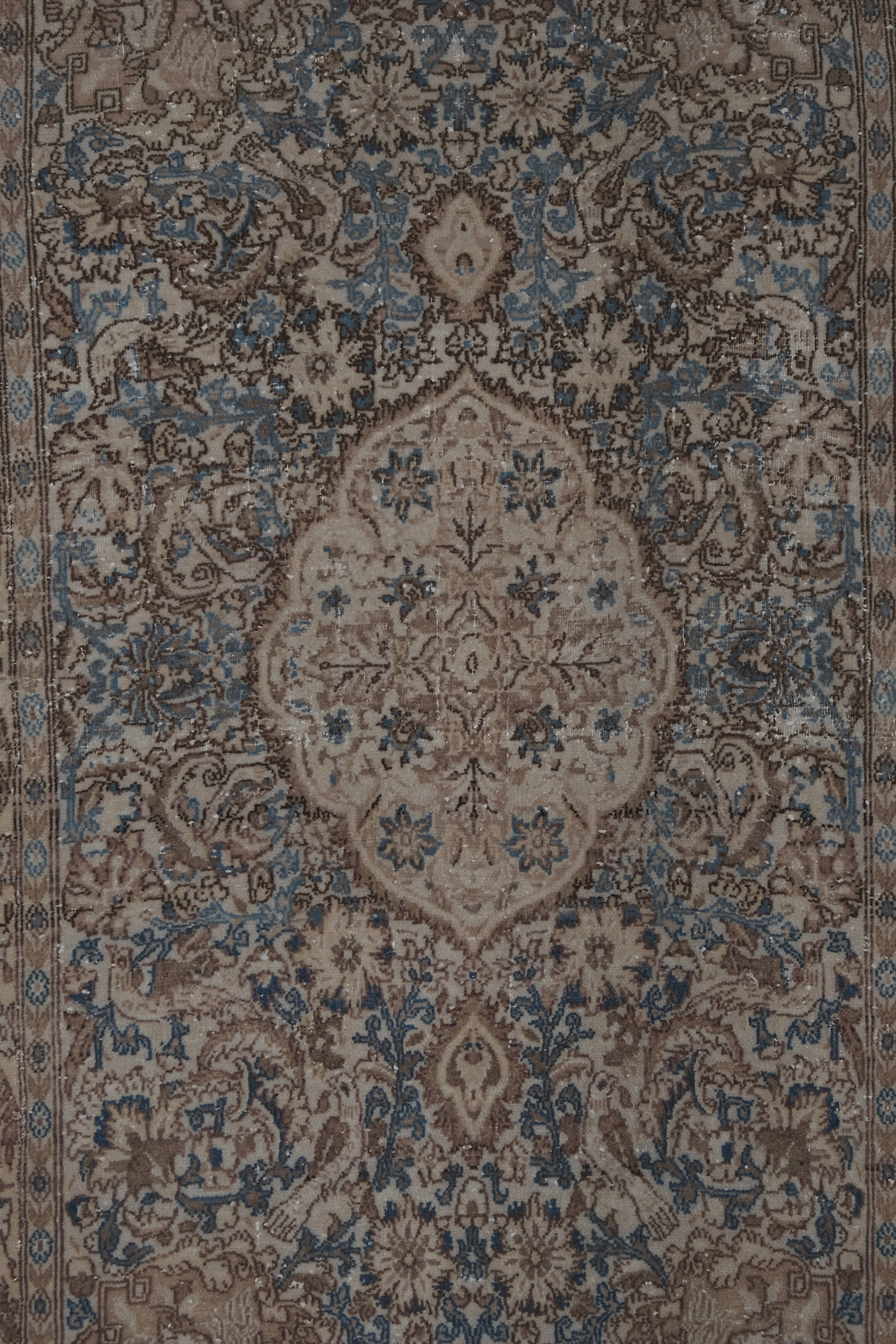 Vintage Turkish Rug 3'4'' x 5'11''