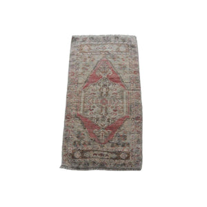 Vintage Sivas Rug 21'' x 38''