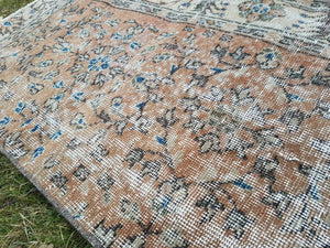 Vintage Turkish Rug 27'' x 51''