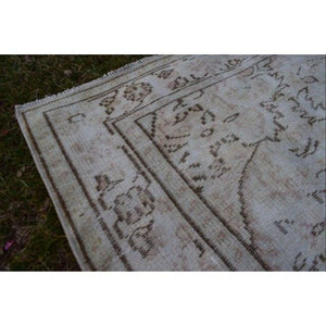 Vintage Turkish Rug 5'5'' x 8'5''