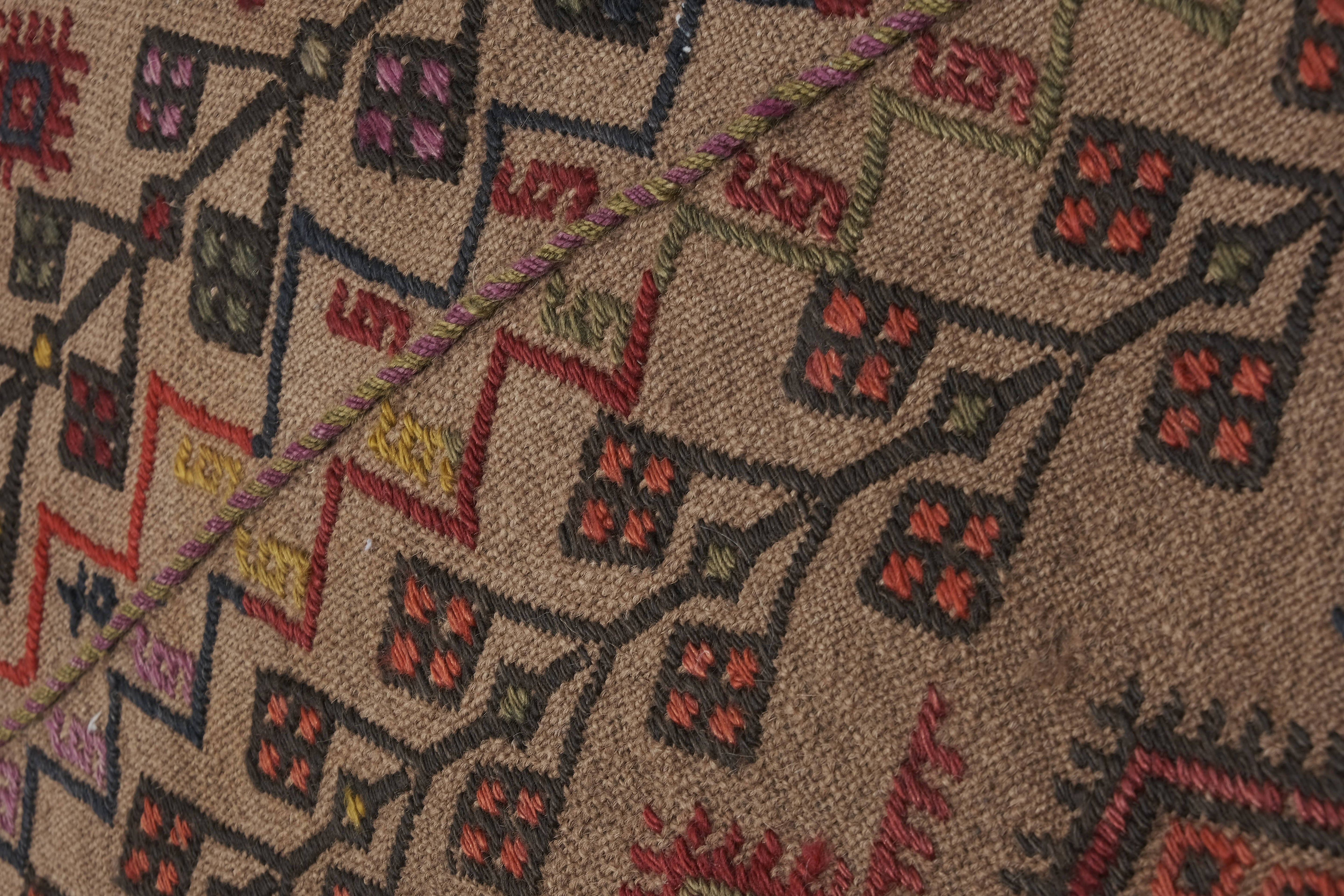 Vintage Turkish Kilim Rug 5'9'' x 6'8''