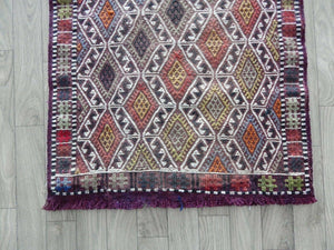 Vintage Turkish Kilim Rug 20'' x 38''