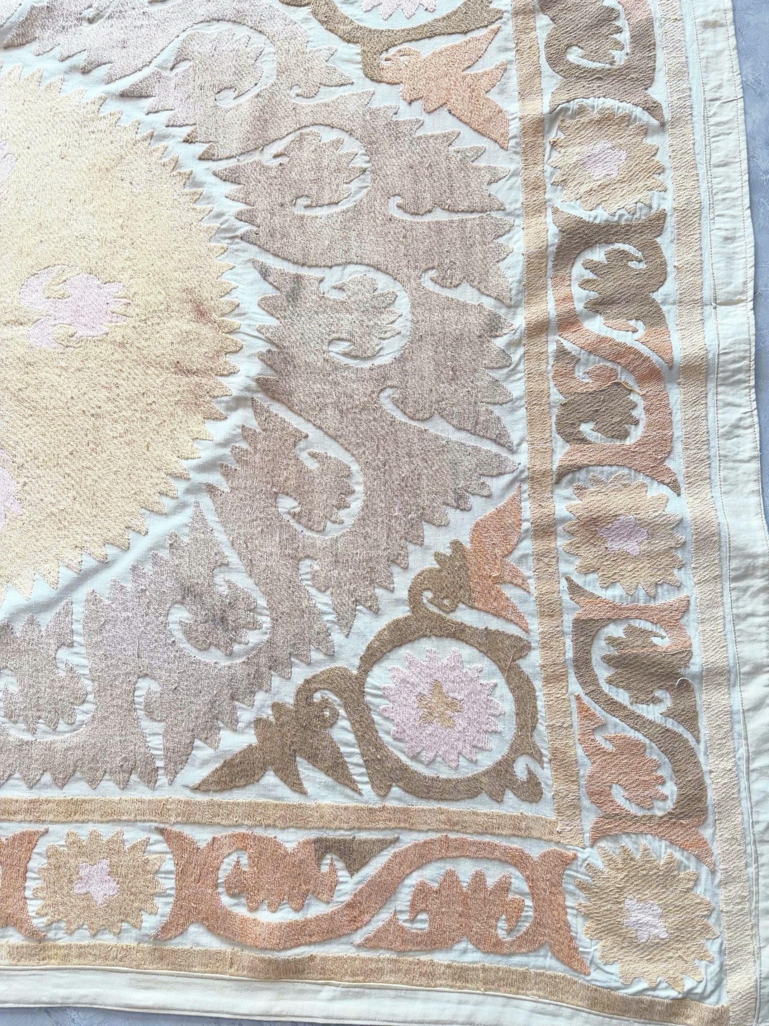 Hand-Embroidered Suzani Wall Hanging & Tablecloth 3'11'' x 5'0''