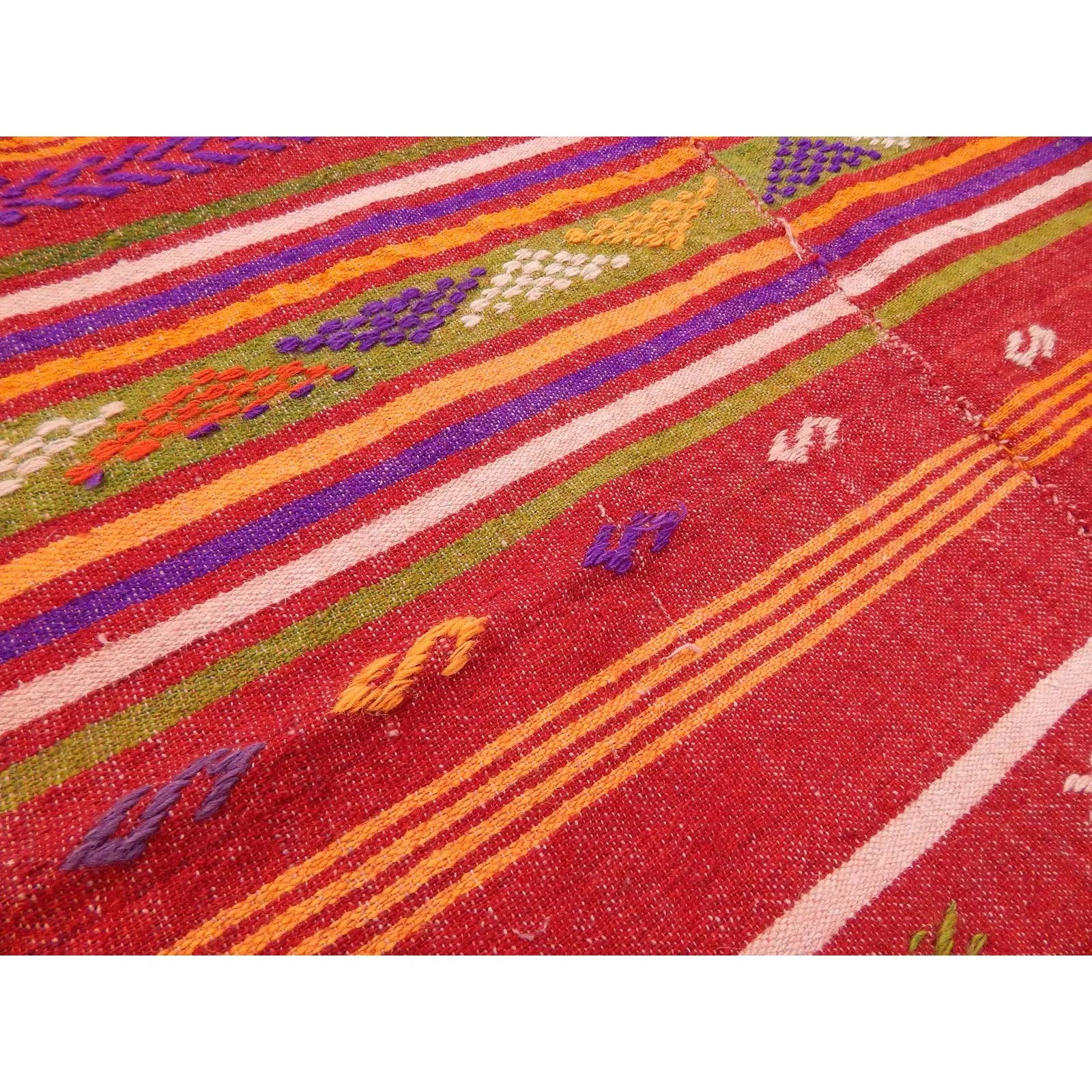 Vintage Turkish Kilim Rug 4'11'' x 8'1''