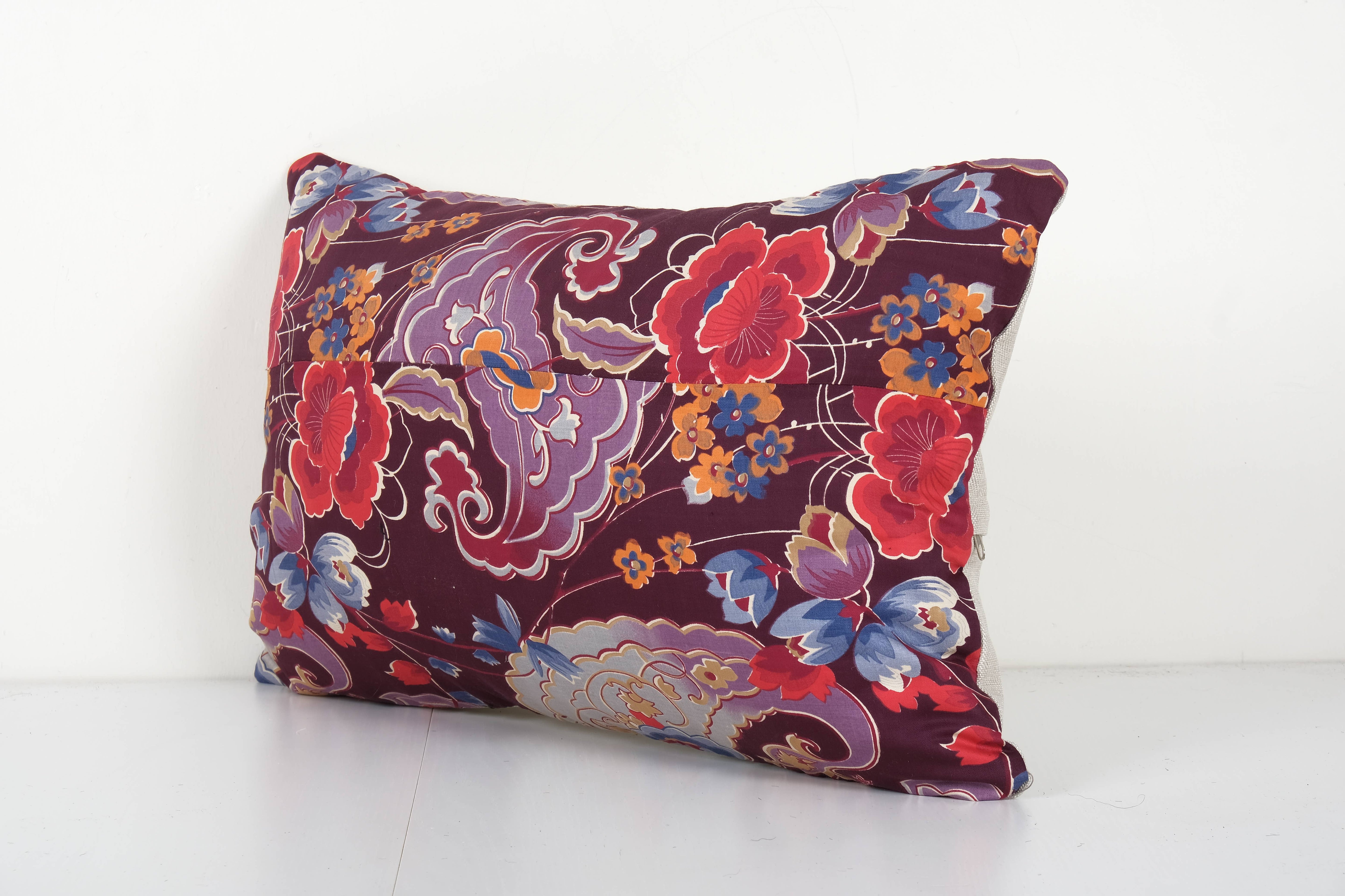 Uzbek Roller Printed Pillow Cover | 16'' x 22''