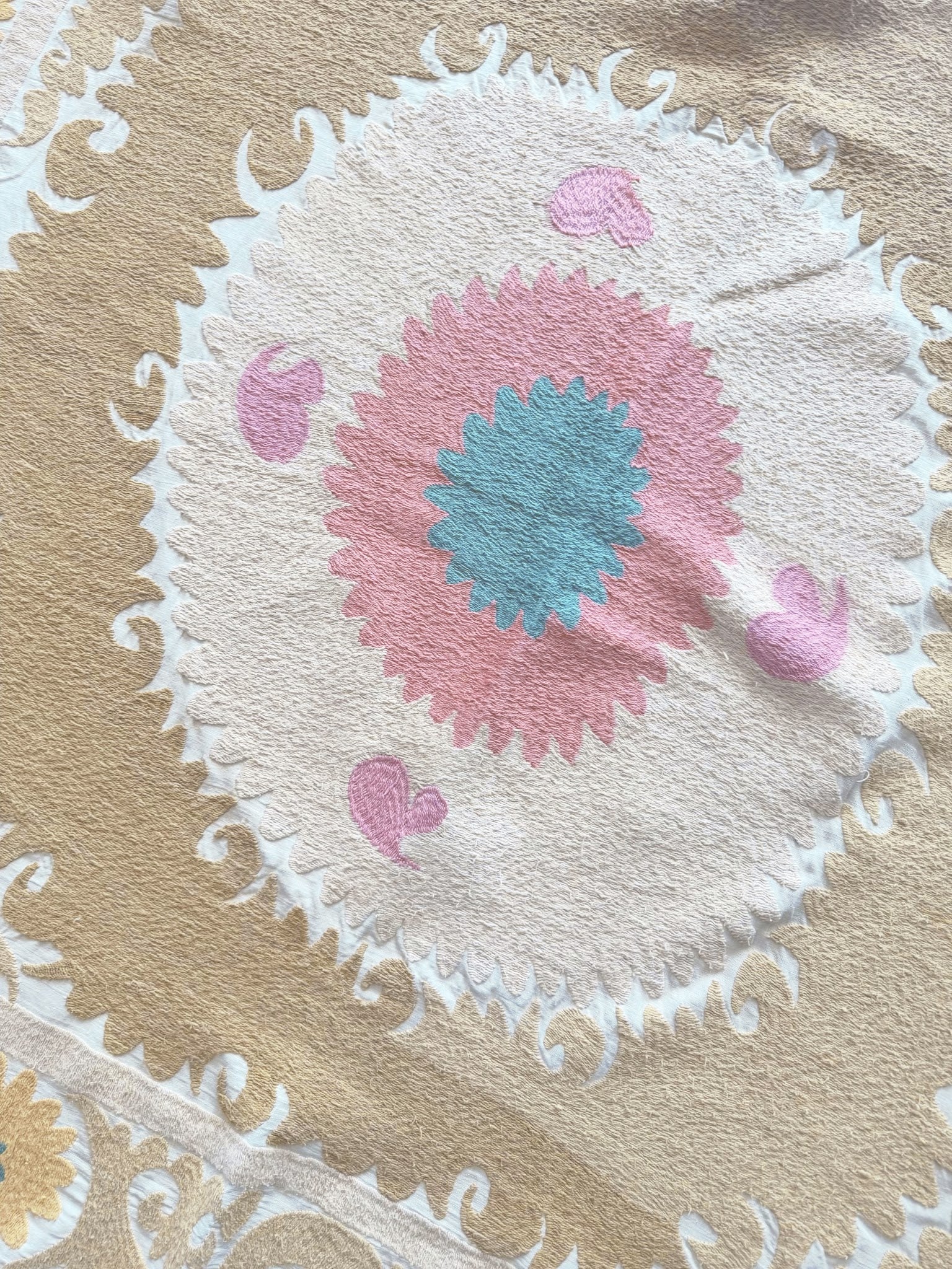Hand-Embroidered Suzani Wall Hanging & Tablecloth 3'11'' x 4'6''
