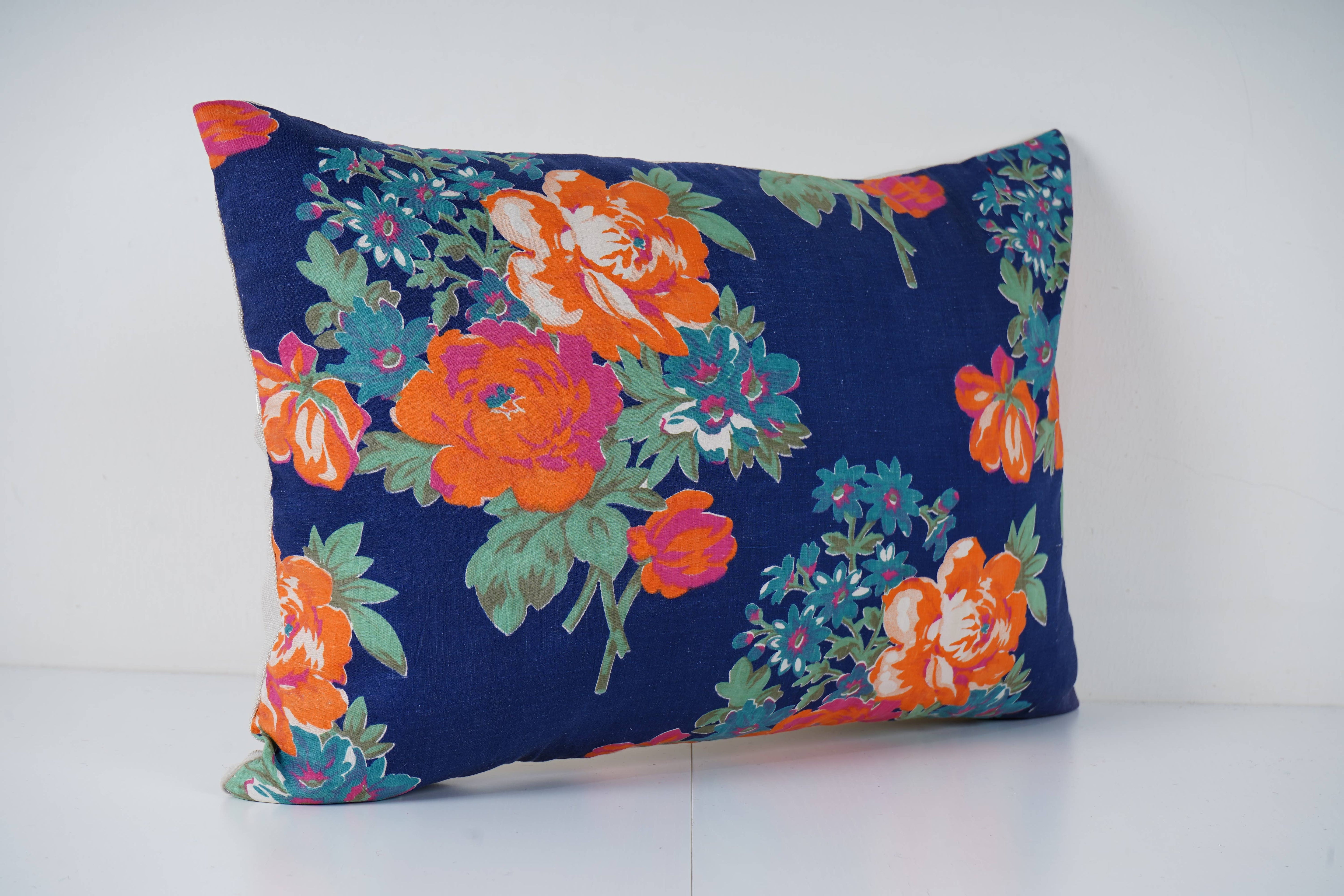 Uzbek Roller Printed Pillow Cover | 16'' x 24''