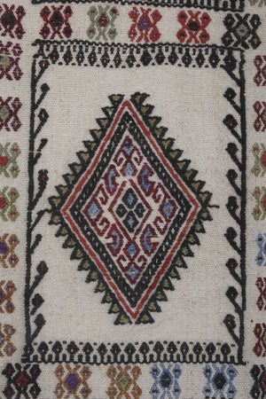 Vintage Turkish Kilim Rug 4'11'' x 6'10''