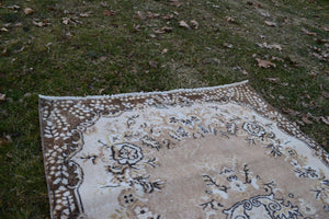Vintage Turkish Rug 3'10'' x 6'8''