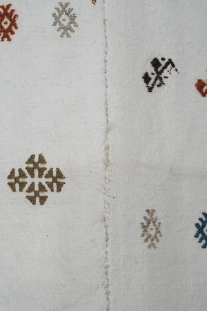 Vintage Kilim Rug 4'5'' x 8'