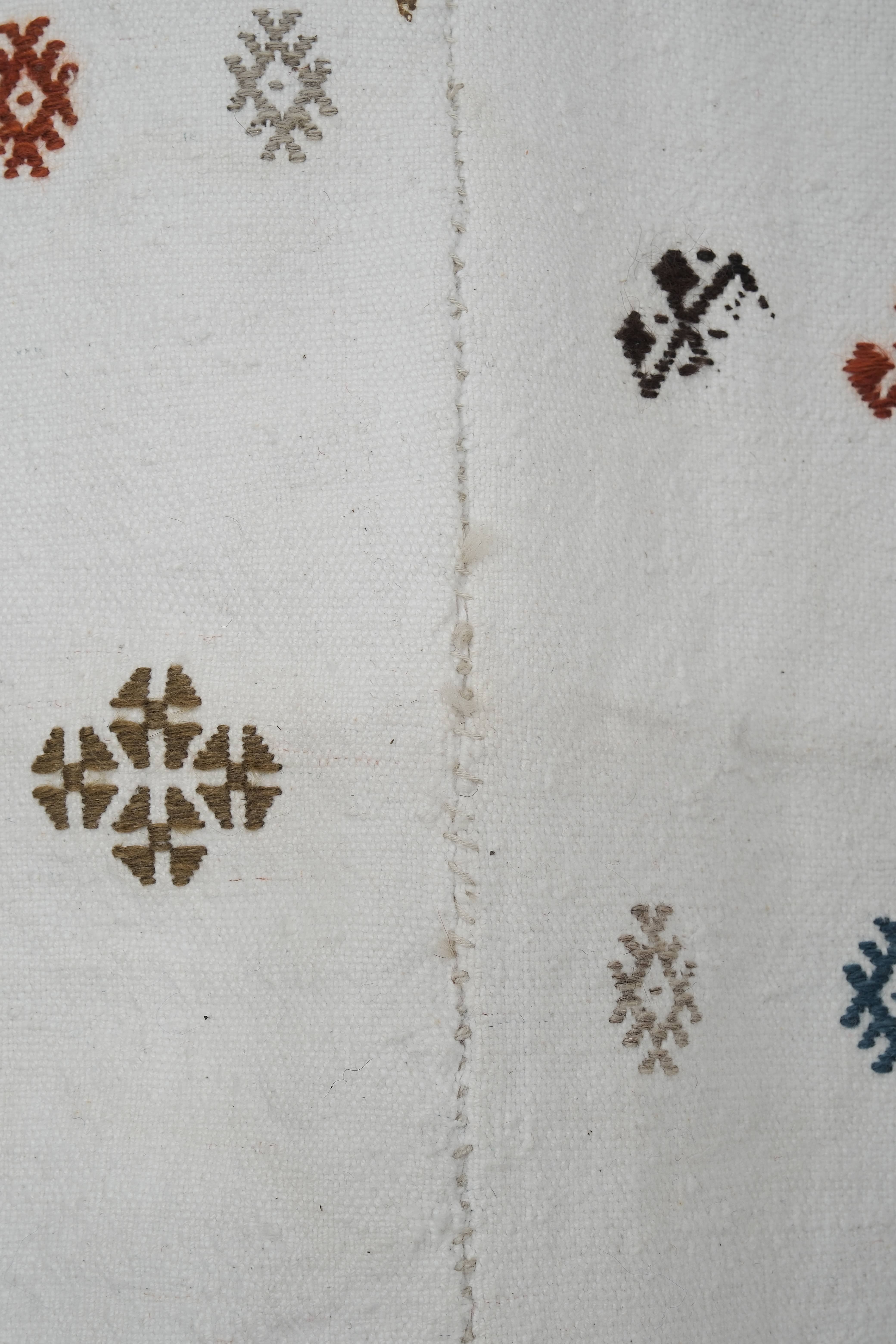 Vintage Kilim Rug 4'5'' x 8'
