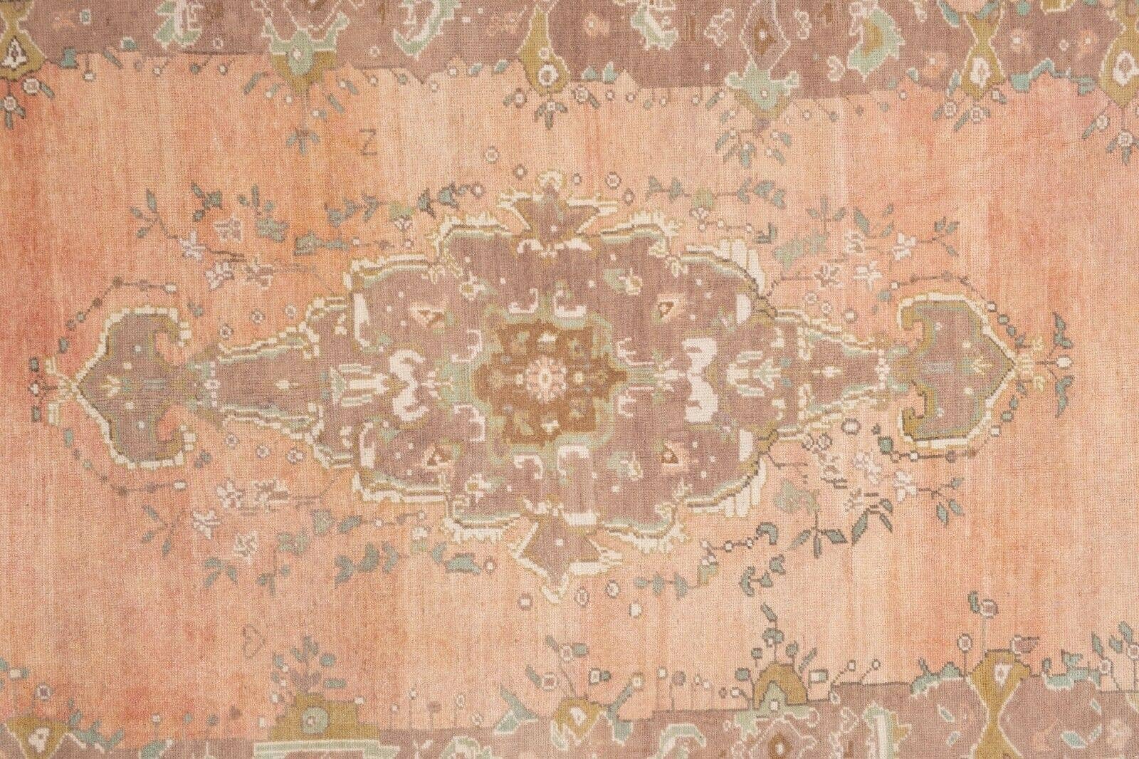 Vintage Turkish Karapinar Rug 5' x 9'8''