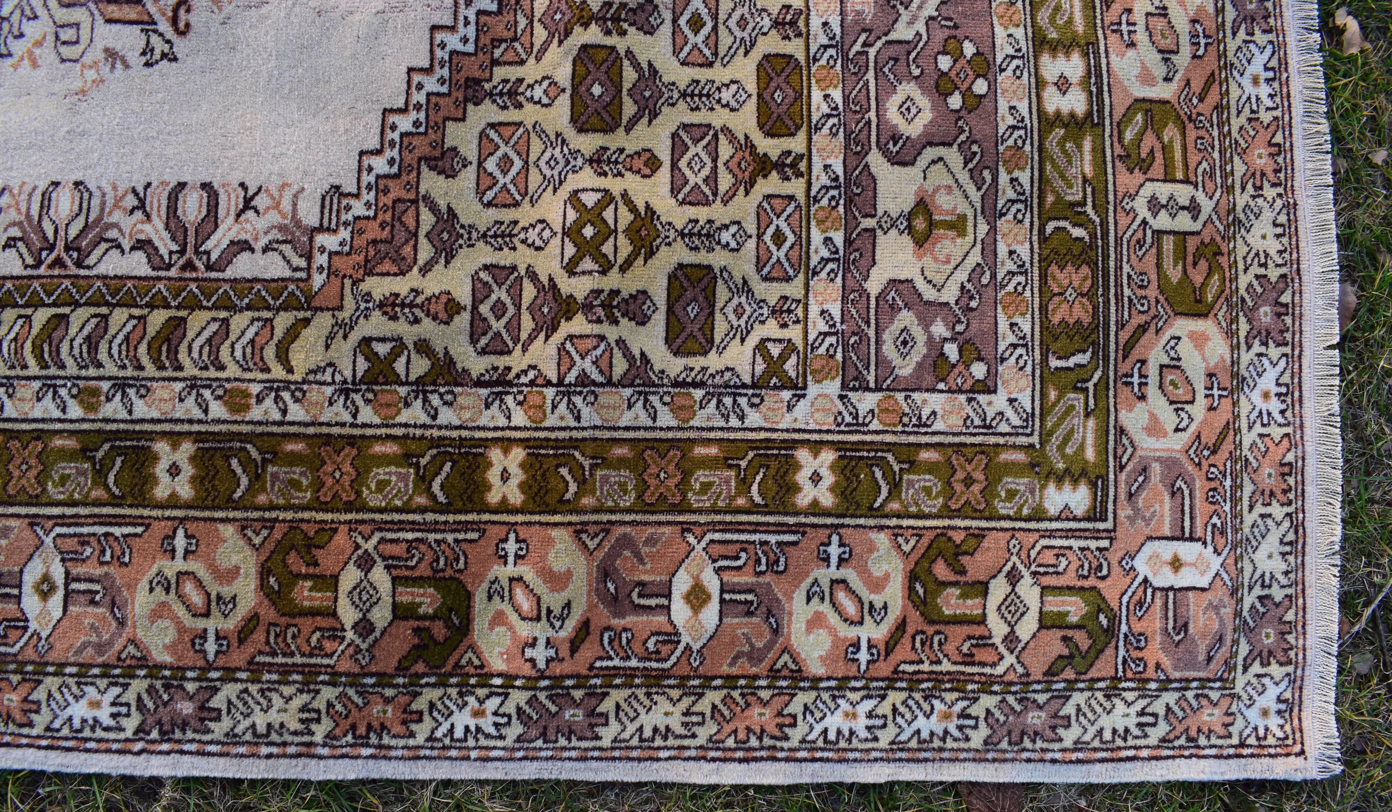 Vintage Oushak Rug 6'8'' x 9'4''