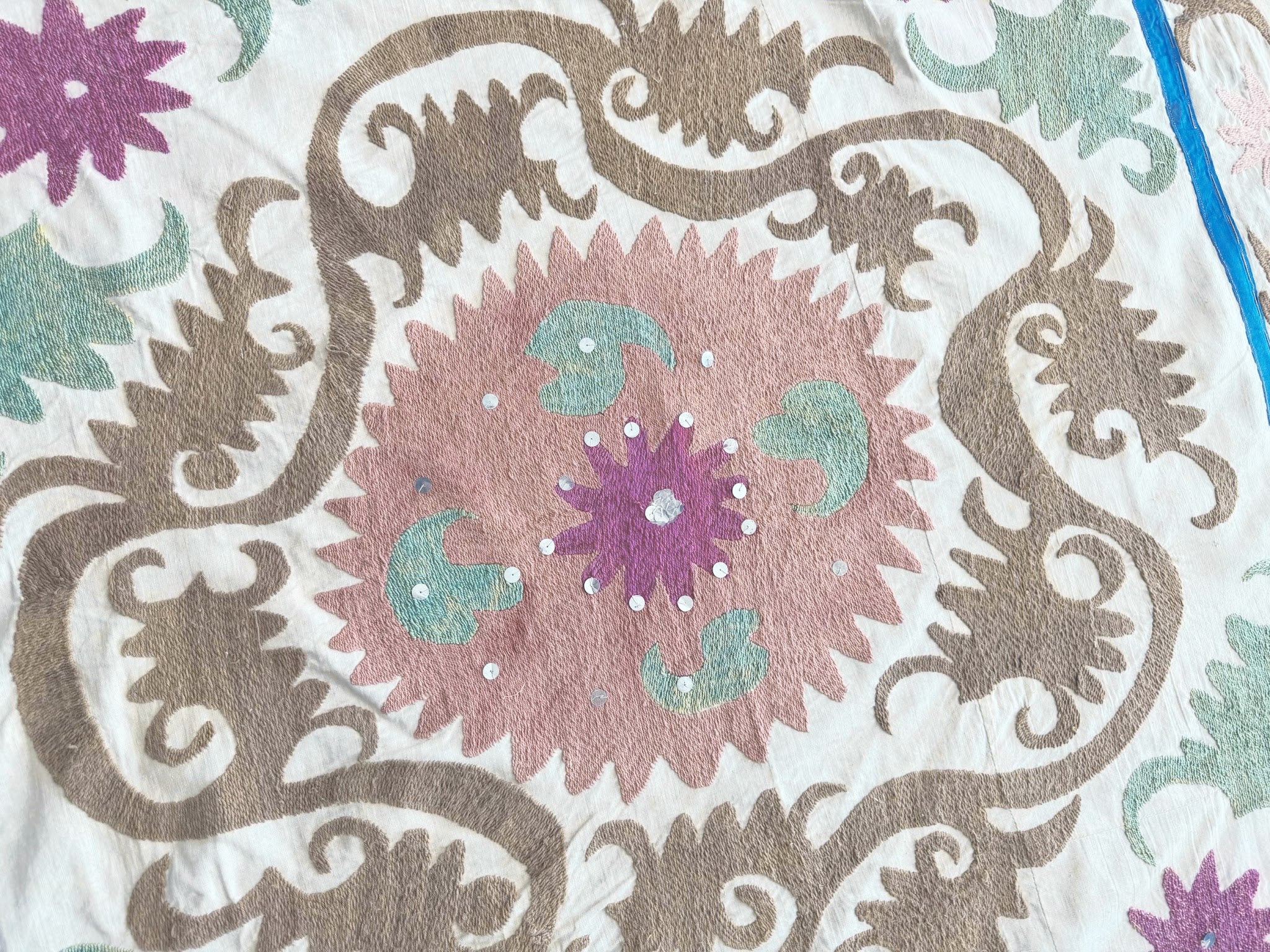Hand-Embroidered Suzani Wall Hanging & Tablecloth 3'10'' x 4'2''