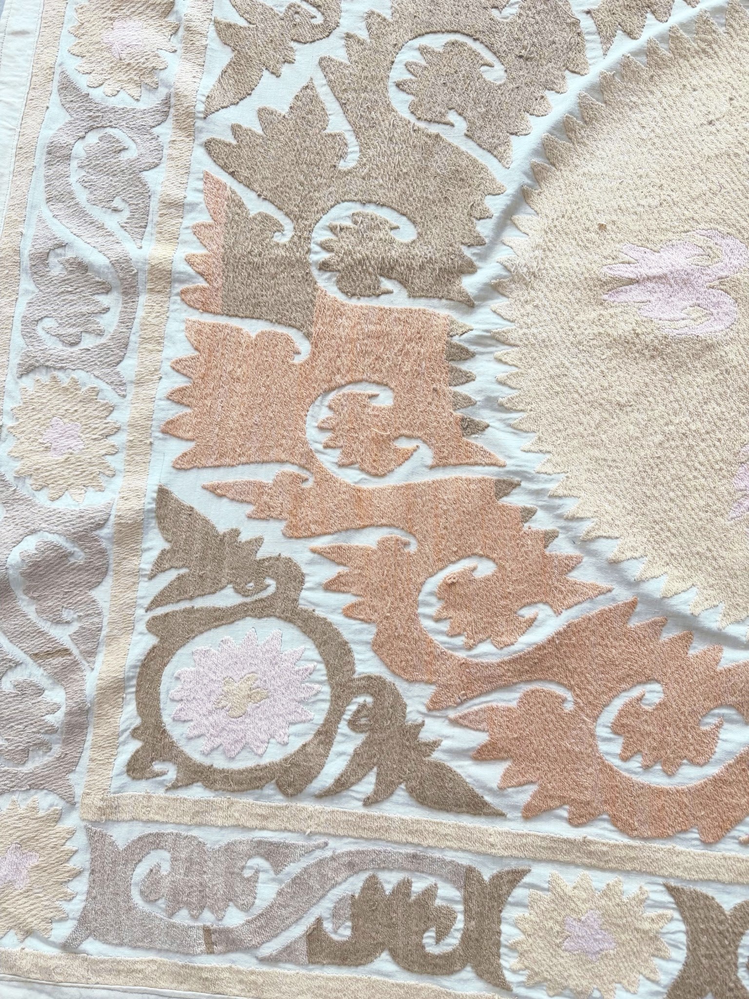 Hand-Embroidered Suzani Wall Hanging & Tablecloth 3'11'' x 5'0''