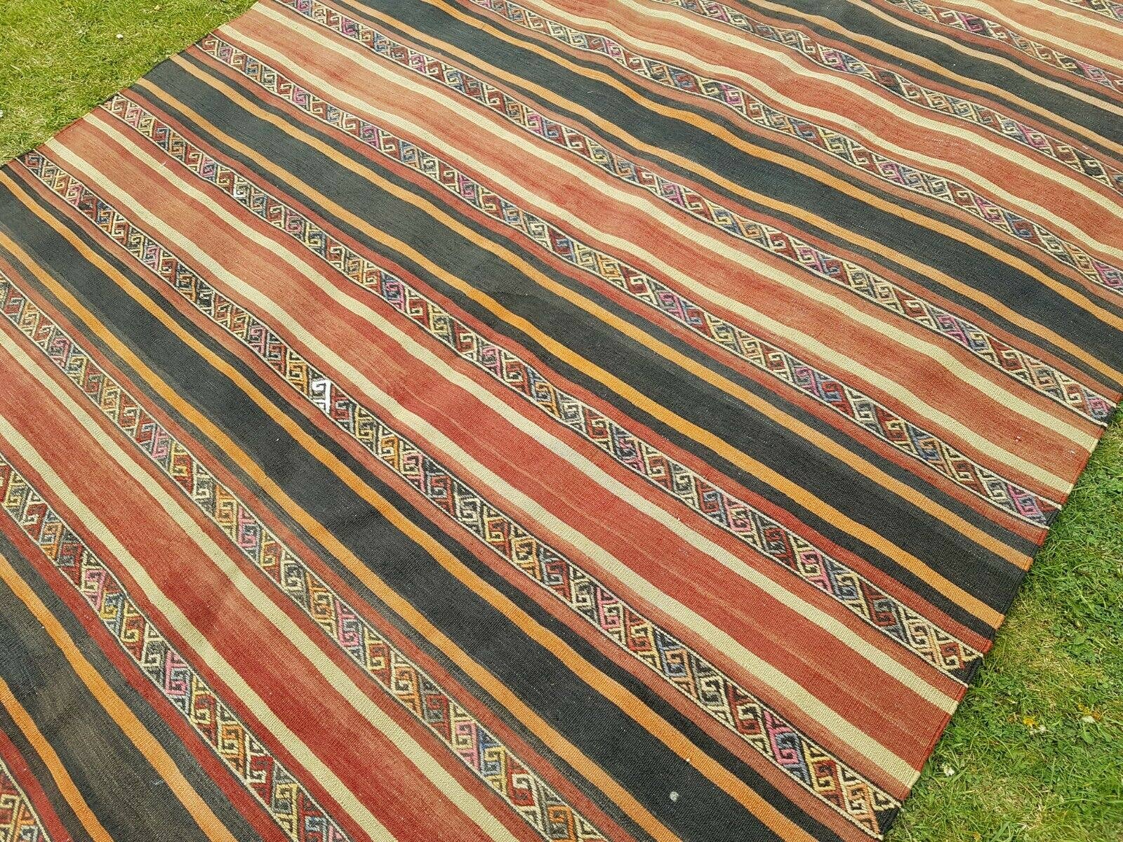Vintage Turkish Kilim Rug 5'8'' x 10'11''