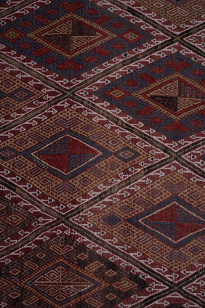 Vintage Turkish Kilim Rug 5'3'' x 7'9''