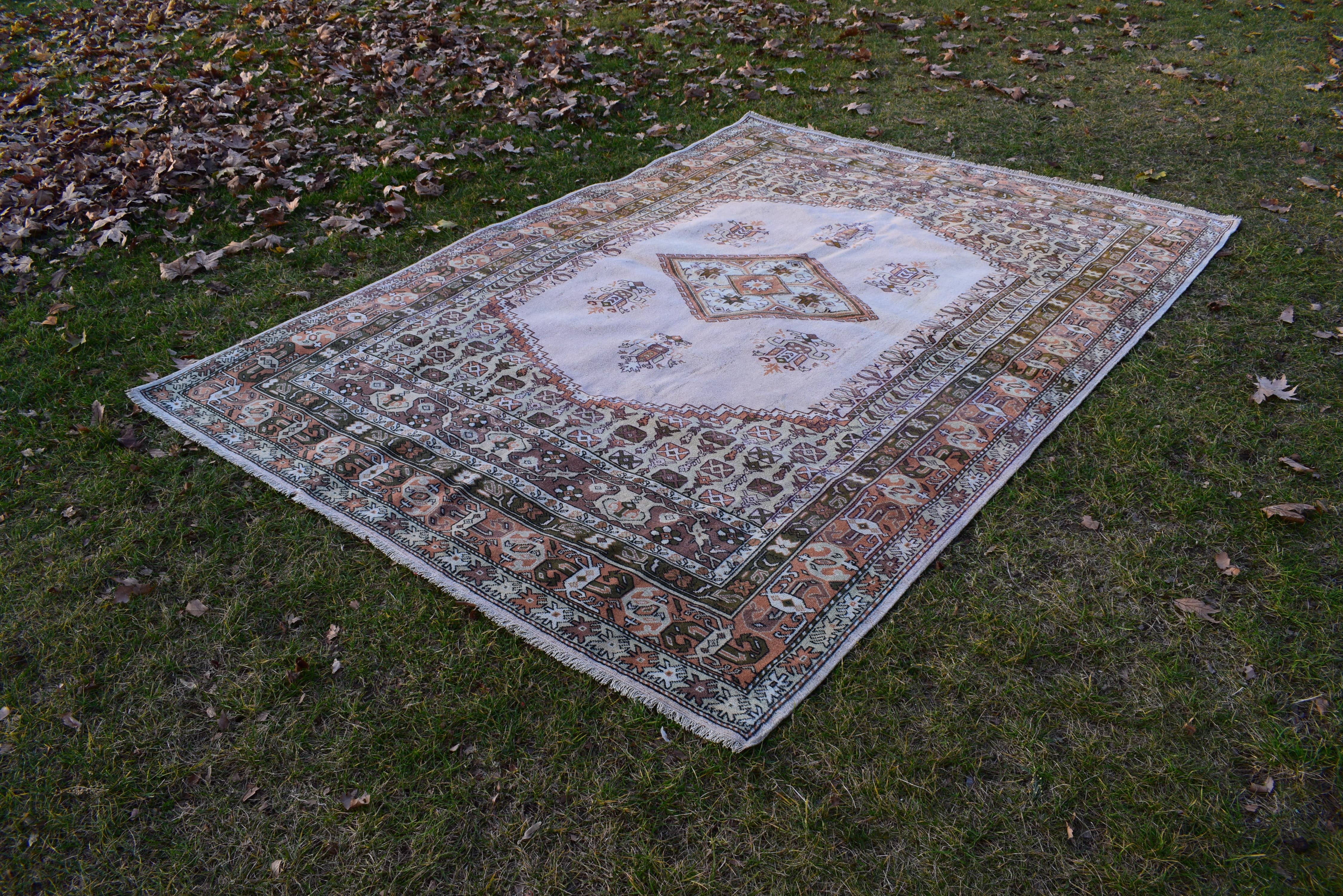 Vintage Oushak Rug 6'8'' x 9'4''